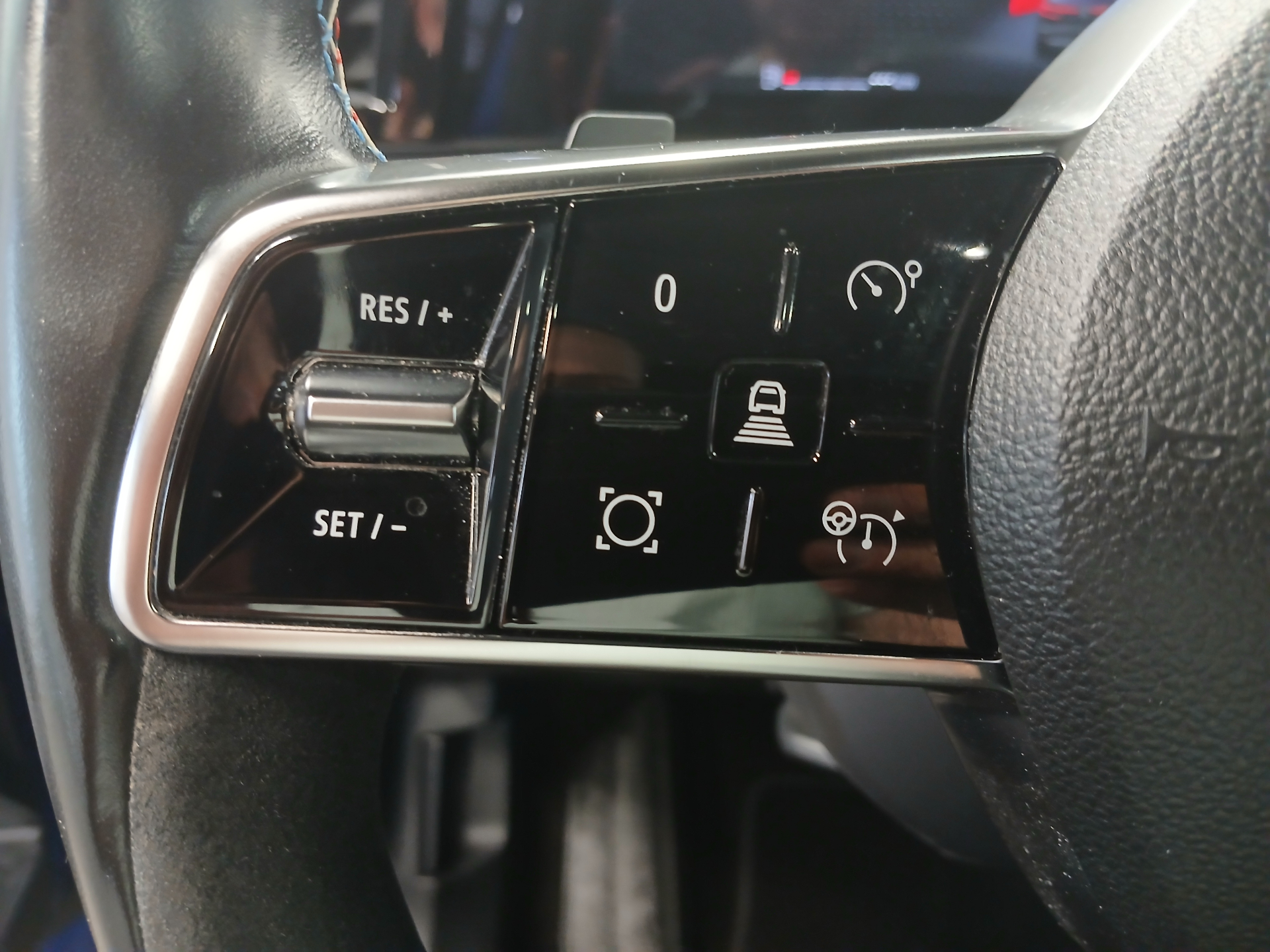 RENAULT  AUSTRAL E-Tech hybrid 200 Iconic esprit Alpine