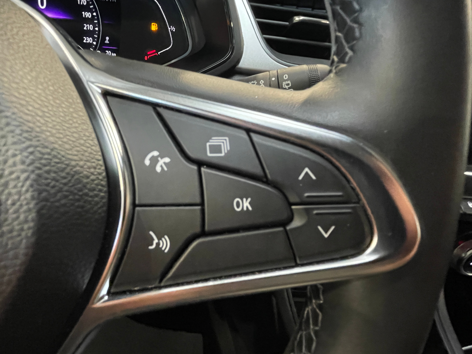 RENAULT CAPTUR TCe 90 Techno
