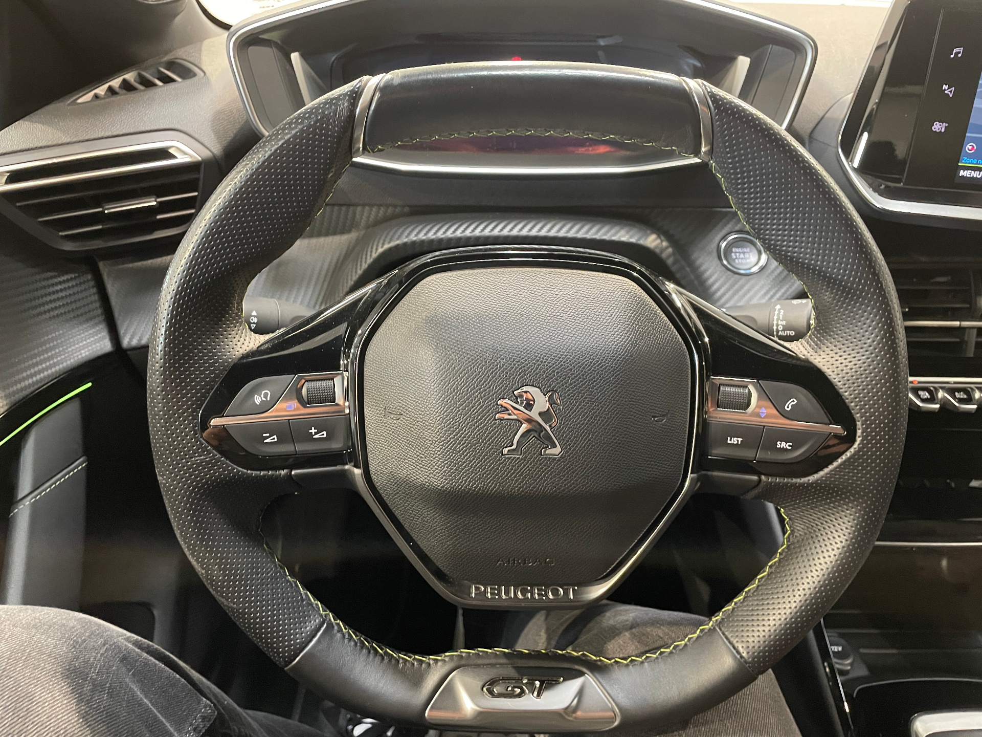 PEUGEOT 208 PureTech 100 S&S BVM6 GT
