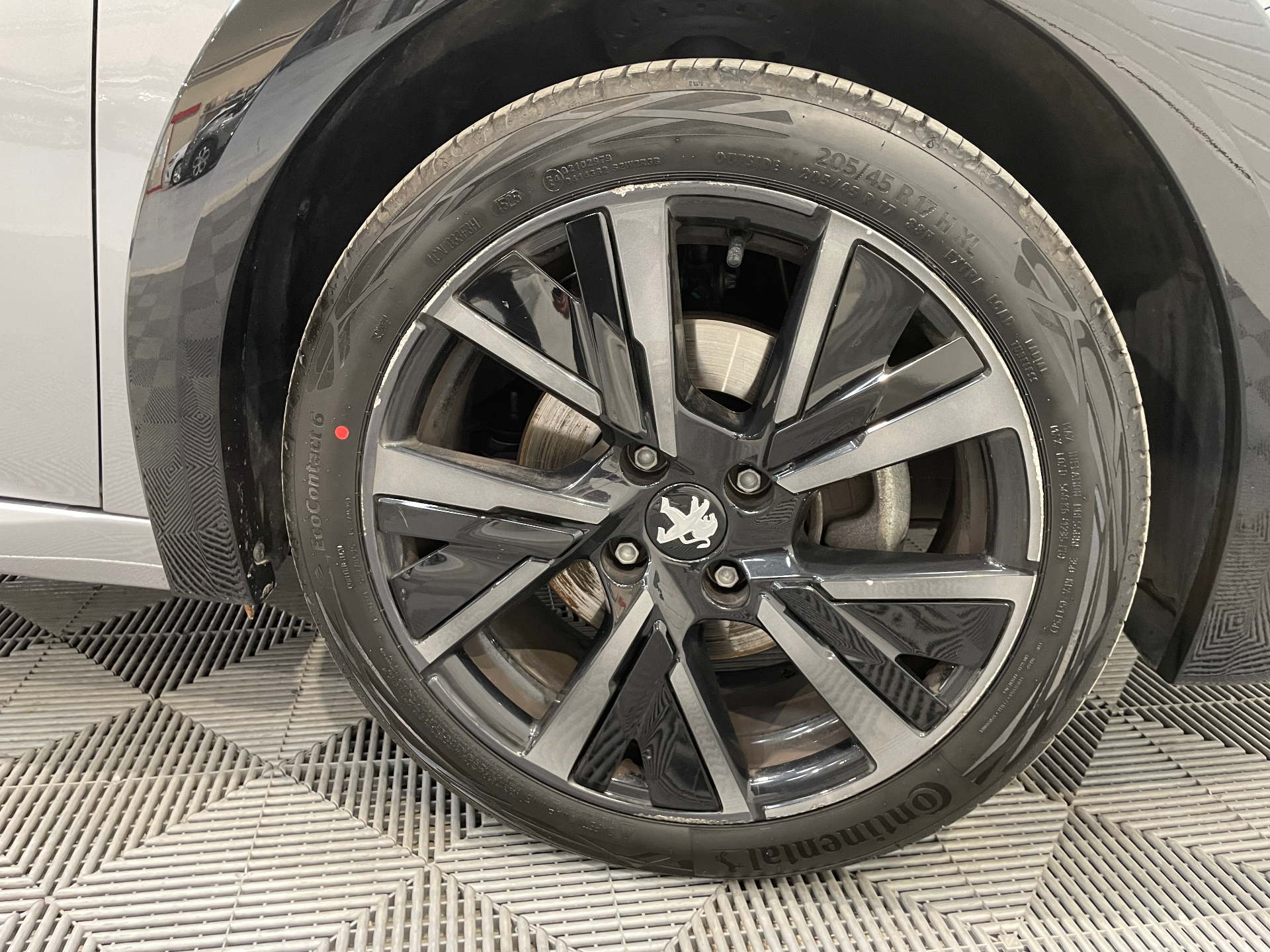PEUGEOT 208 PureTech 100 S&S BVM6 GT