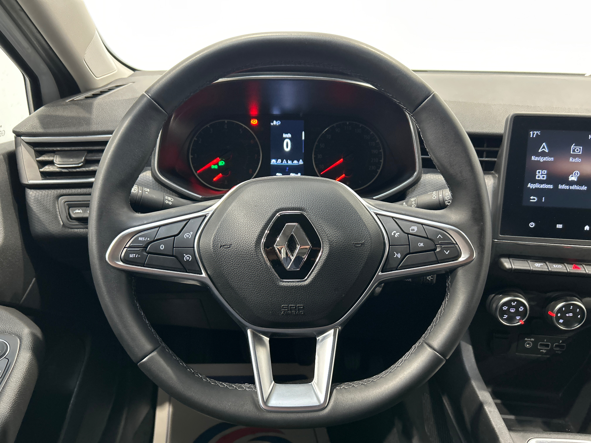 RENAULT CLIO V TCe 100 Business