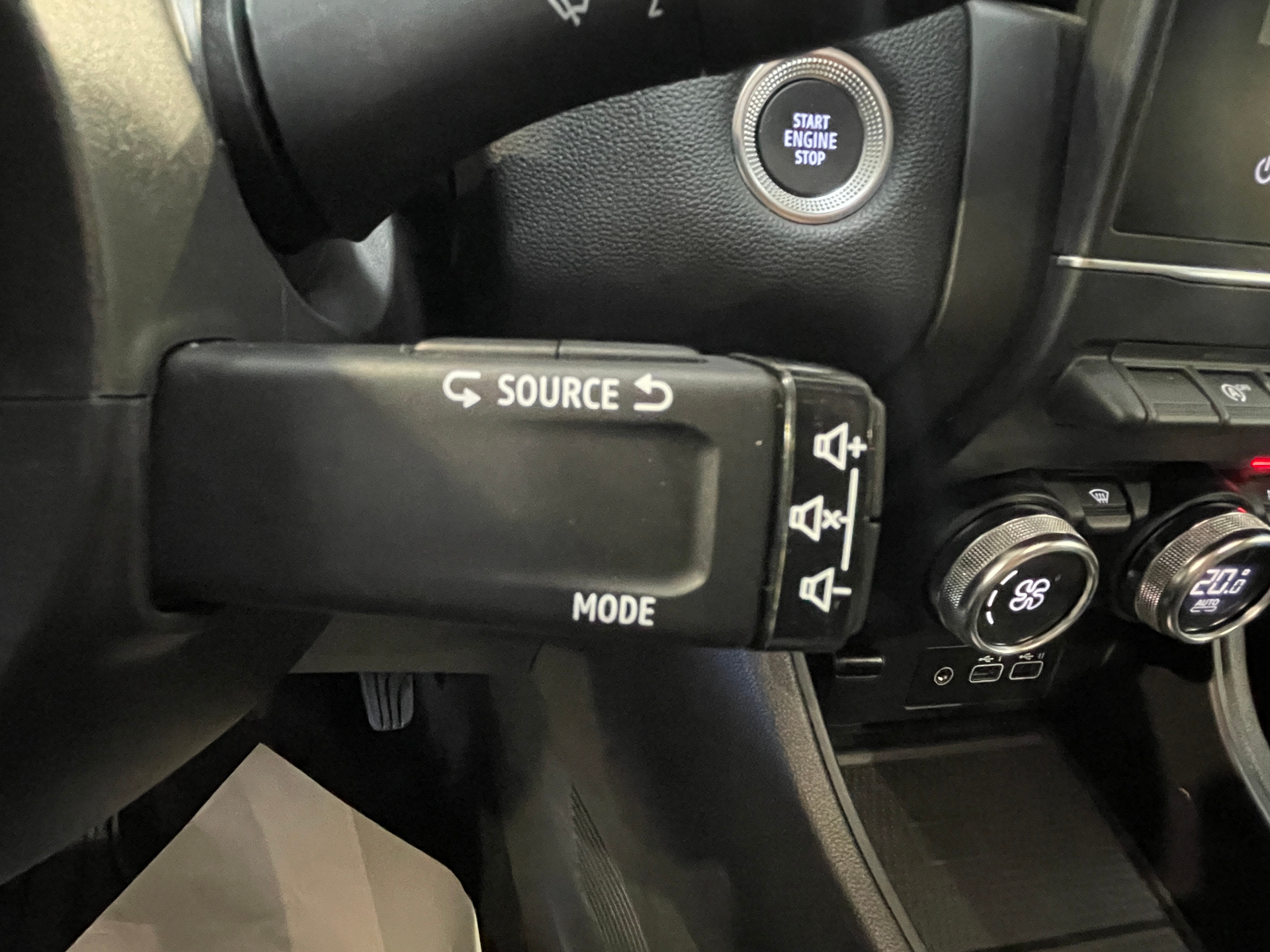 RENAULT CAPTUR TCe 90 Techno