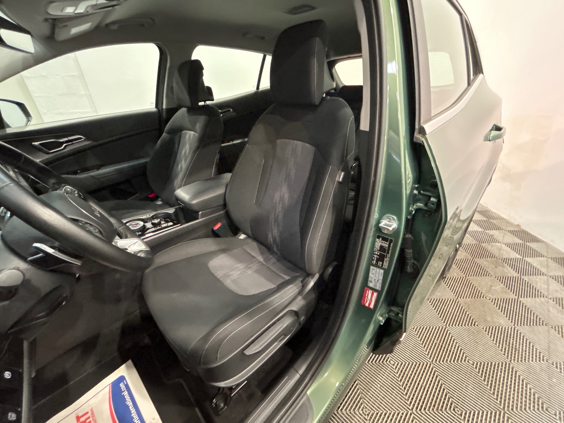 KIA SPORTAGE 1.6 T-GDi 230ch ISG Hybride BVA6 4x2 Active Business