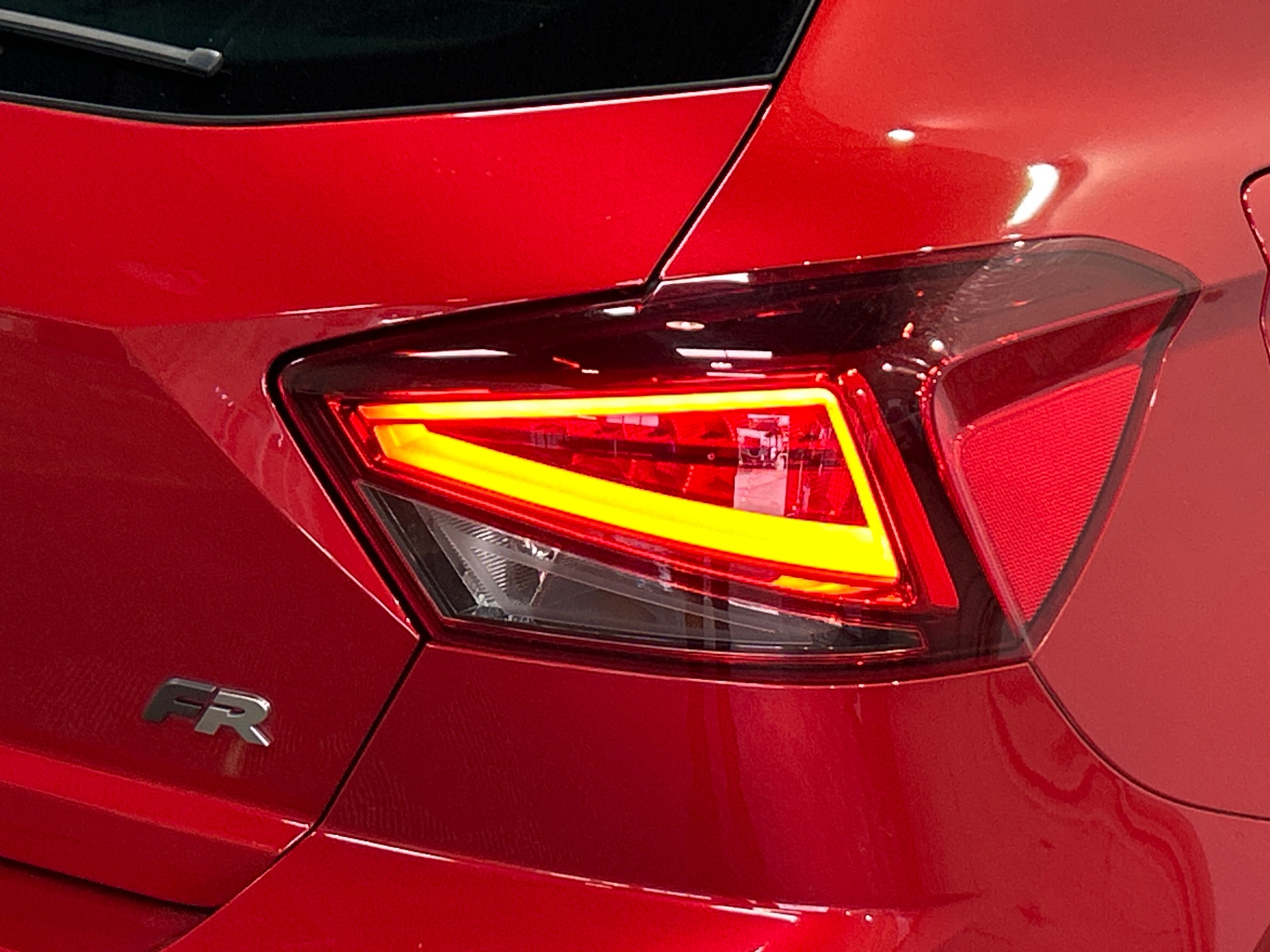 SEAT IBIZA 1.0 TSI 110 ch S/S DSG7 FR