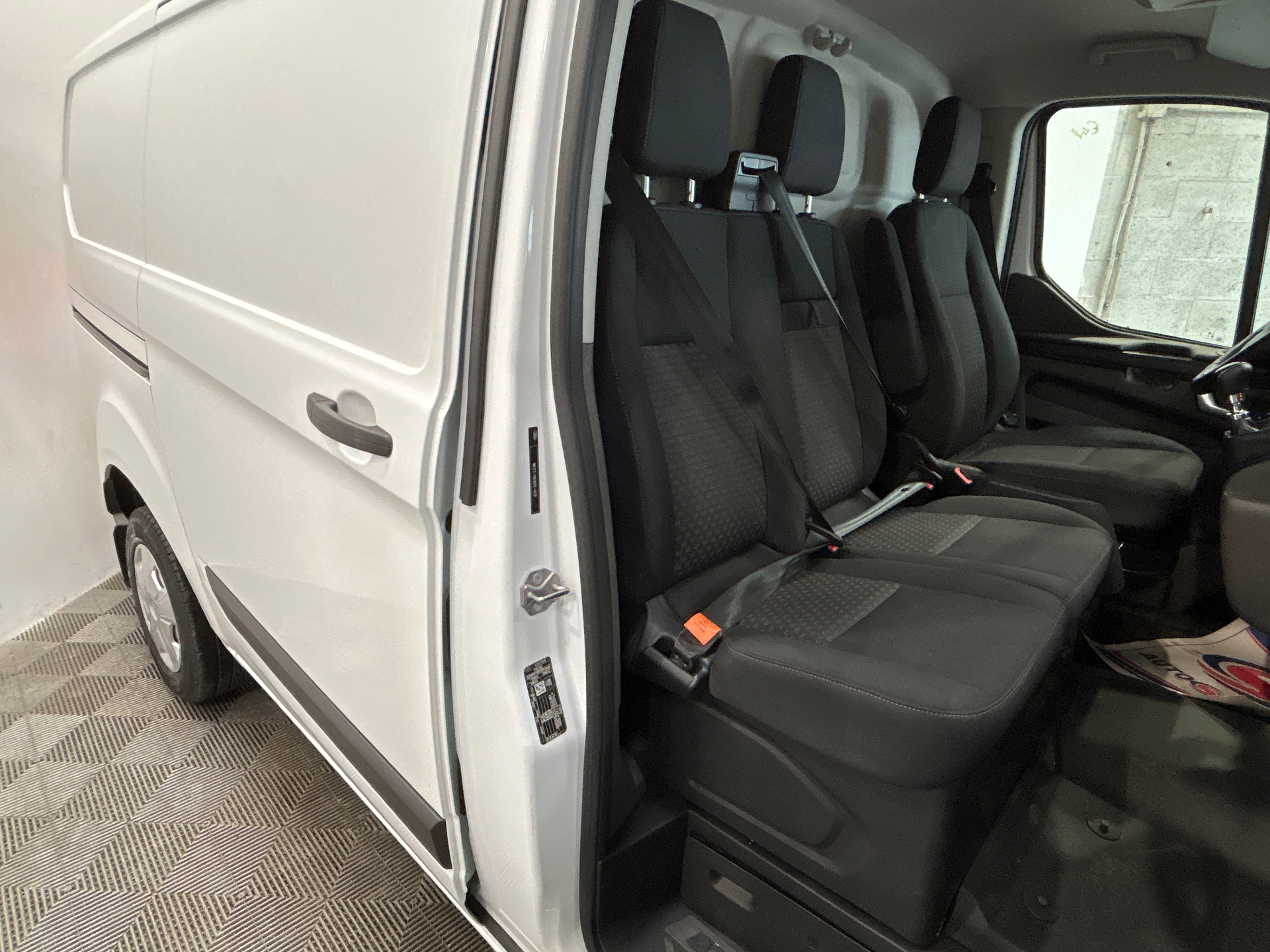 FORD TRANSIT CUSTOM Fg 280 L1H1 2.0 EcoBlue 130 Trend Business