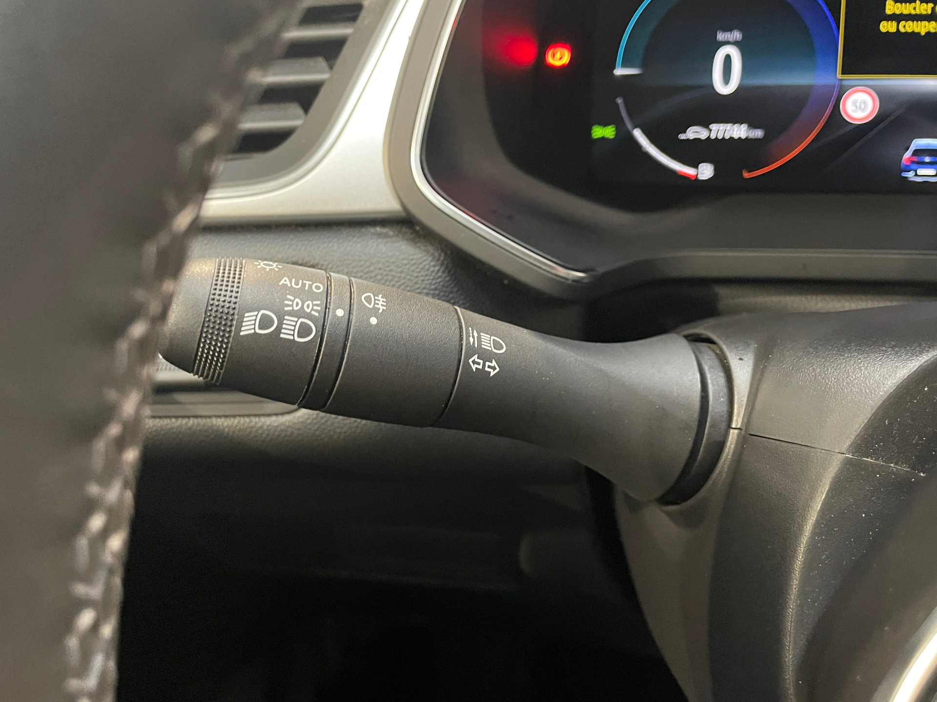 RENAULT  CAPTUR E-Tech hybride rechargeable 160 Techno