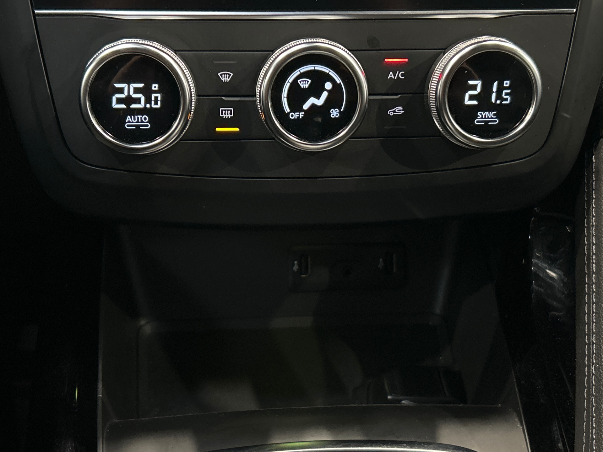 RENAULT KADJAR Blue dCi 115 EDC Business