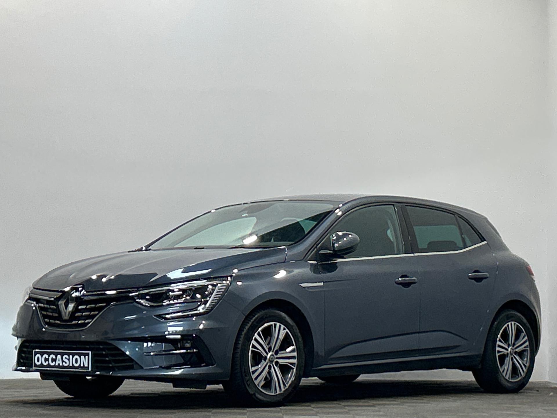 RENAULT MEGANE IV BERLINE TCe 140 EDC FAP - 20 Business Intens