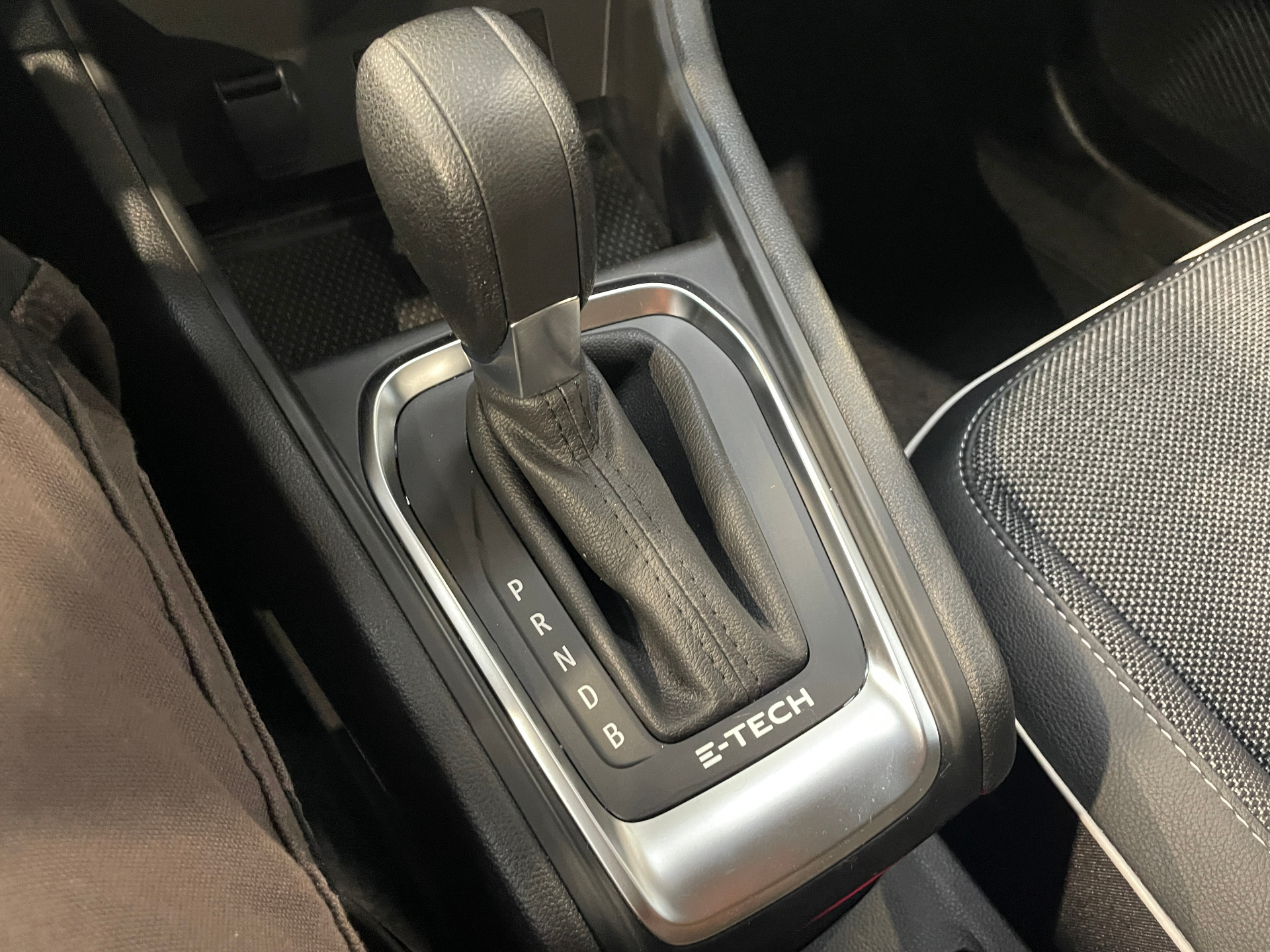 RENAULT  CAPTUR E-Tech hybride rechargeable 160 Techno