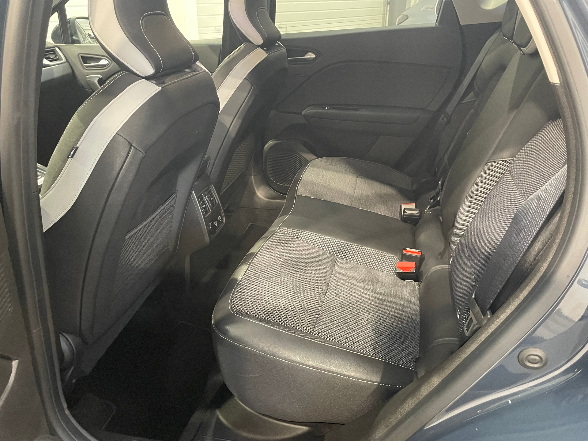 RENAULT  CAPTUR E-Tech hybride rechargeable 160 Techno