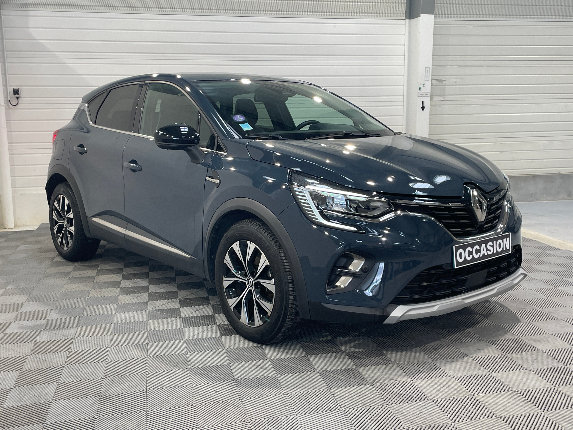 RENAULT  CAPTUR E-Tech hybride rechargeable 160 Techno