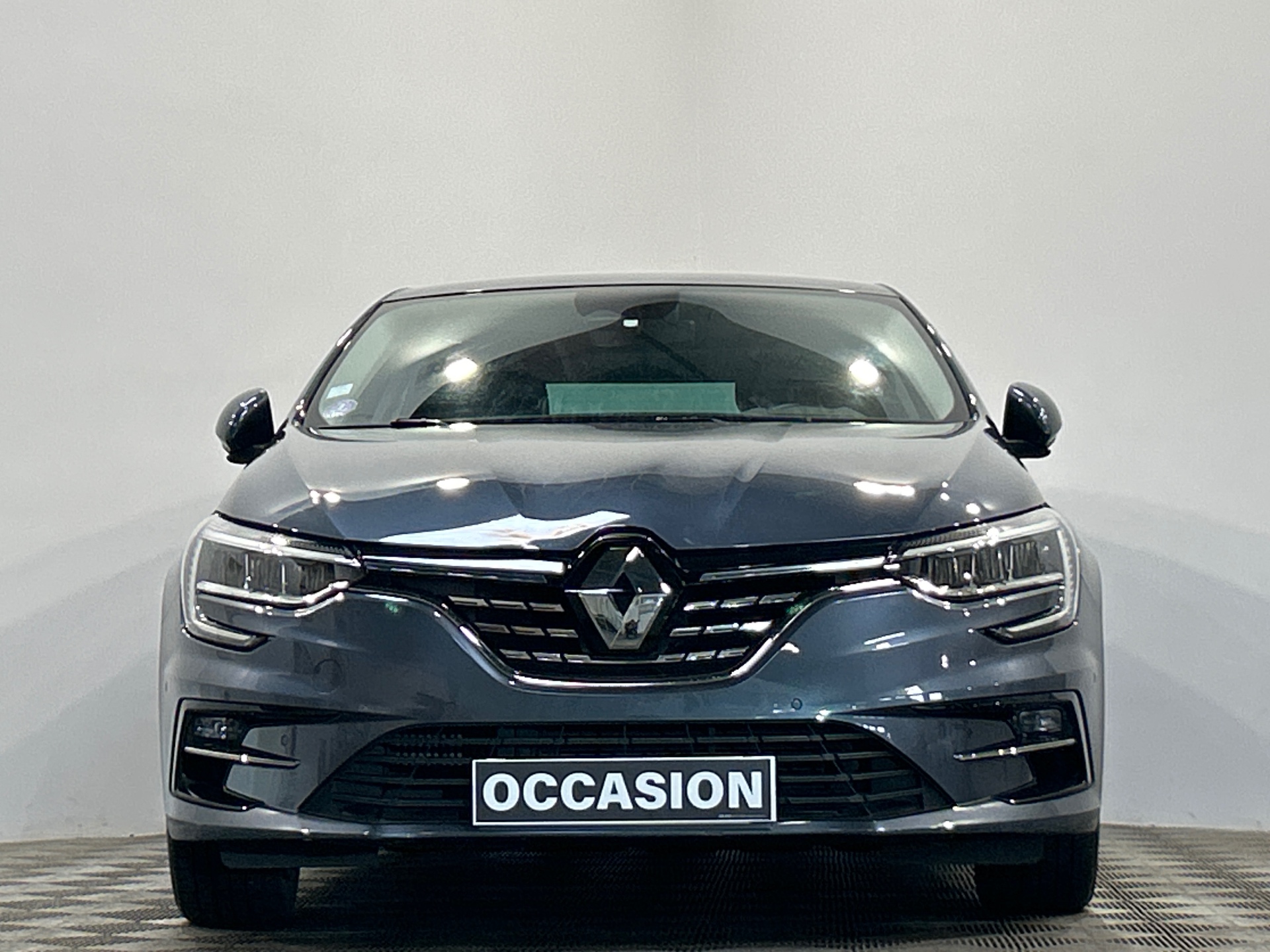 RENAULT MEGANE IV BERLINE TCe 140 EDC FAP - 20 Business Intens