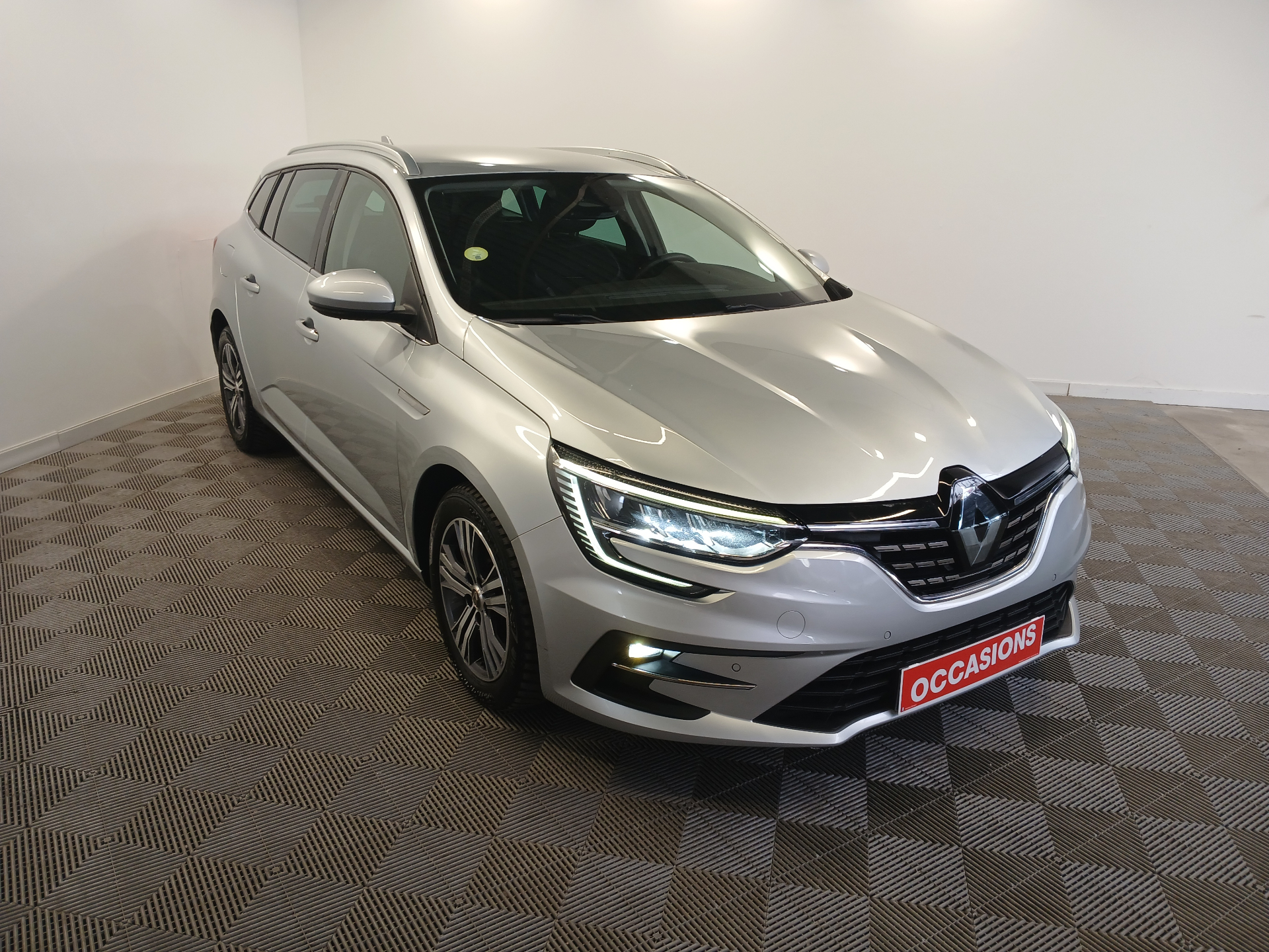 RENAULT MEGANE IV ESTATE Blue dCi 115 EDC - 21N Intens