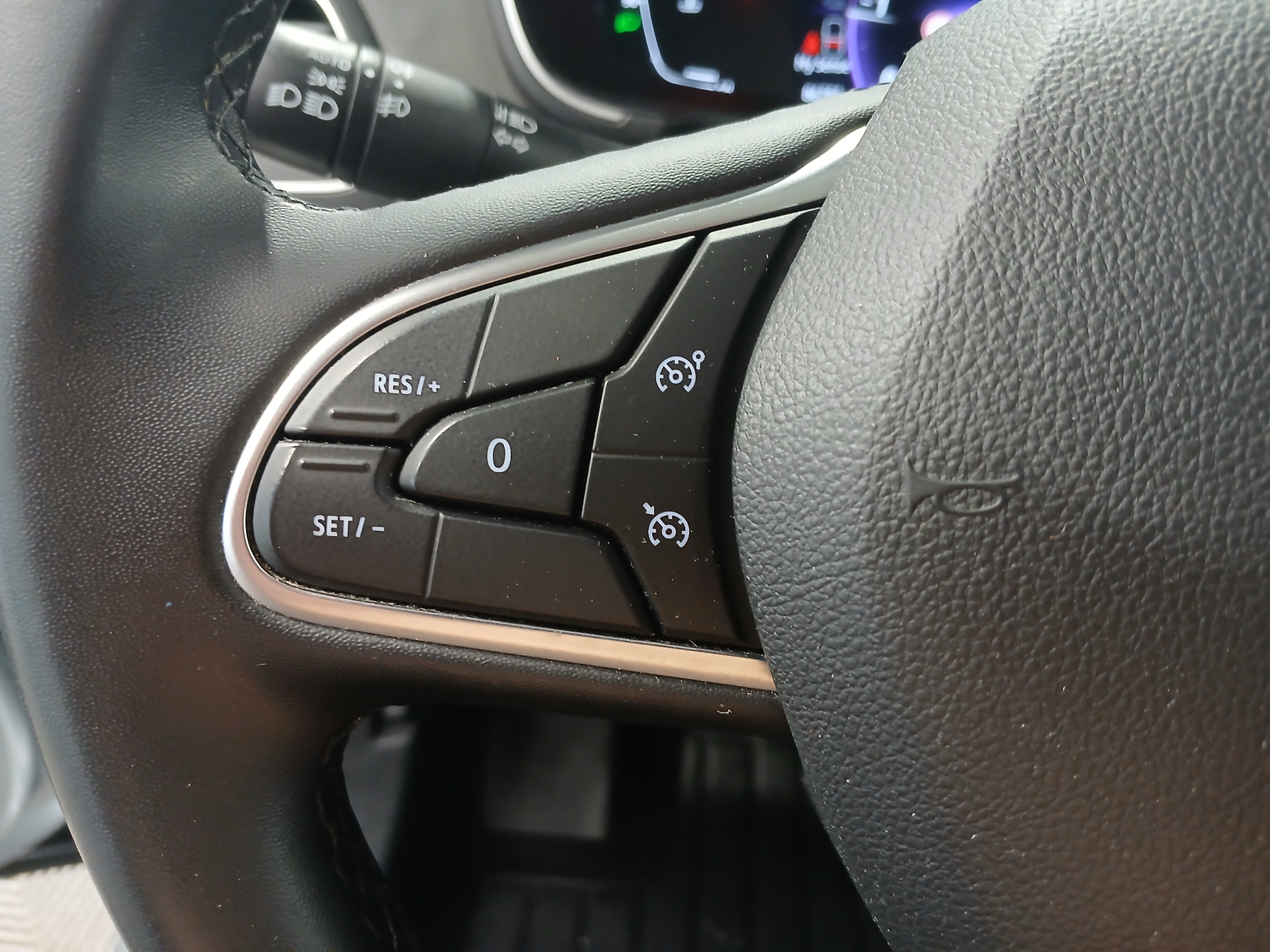 RENAULT MEGANE IV ESTATE Blue dCi 115 EDC - 21N Intens