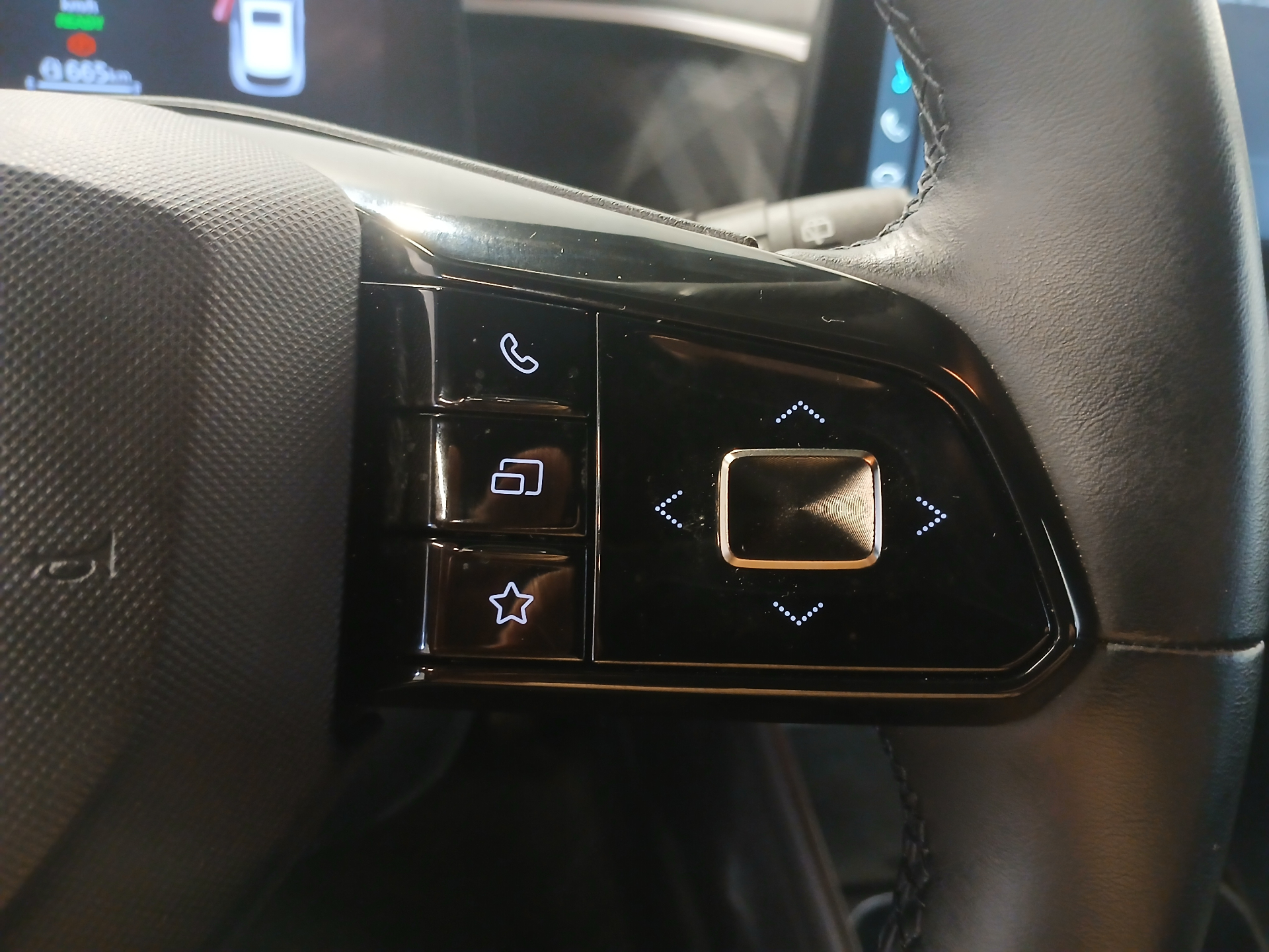MG MG3 1.5 L Hybrid+ 195 ch Luxury