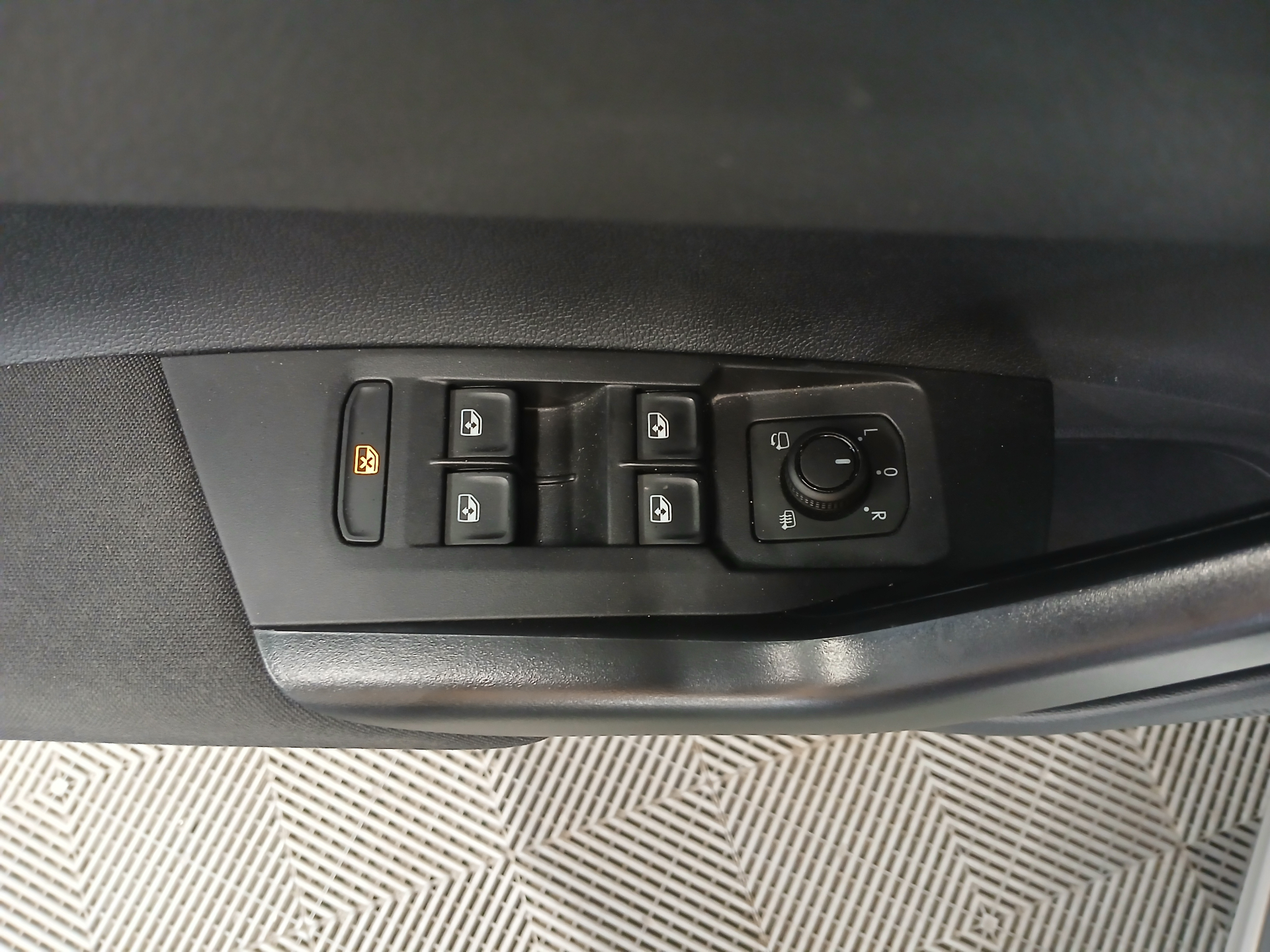 VOLKSWAGEN TAIGO TSI 115 HP LIFE DSG