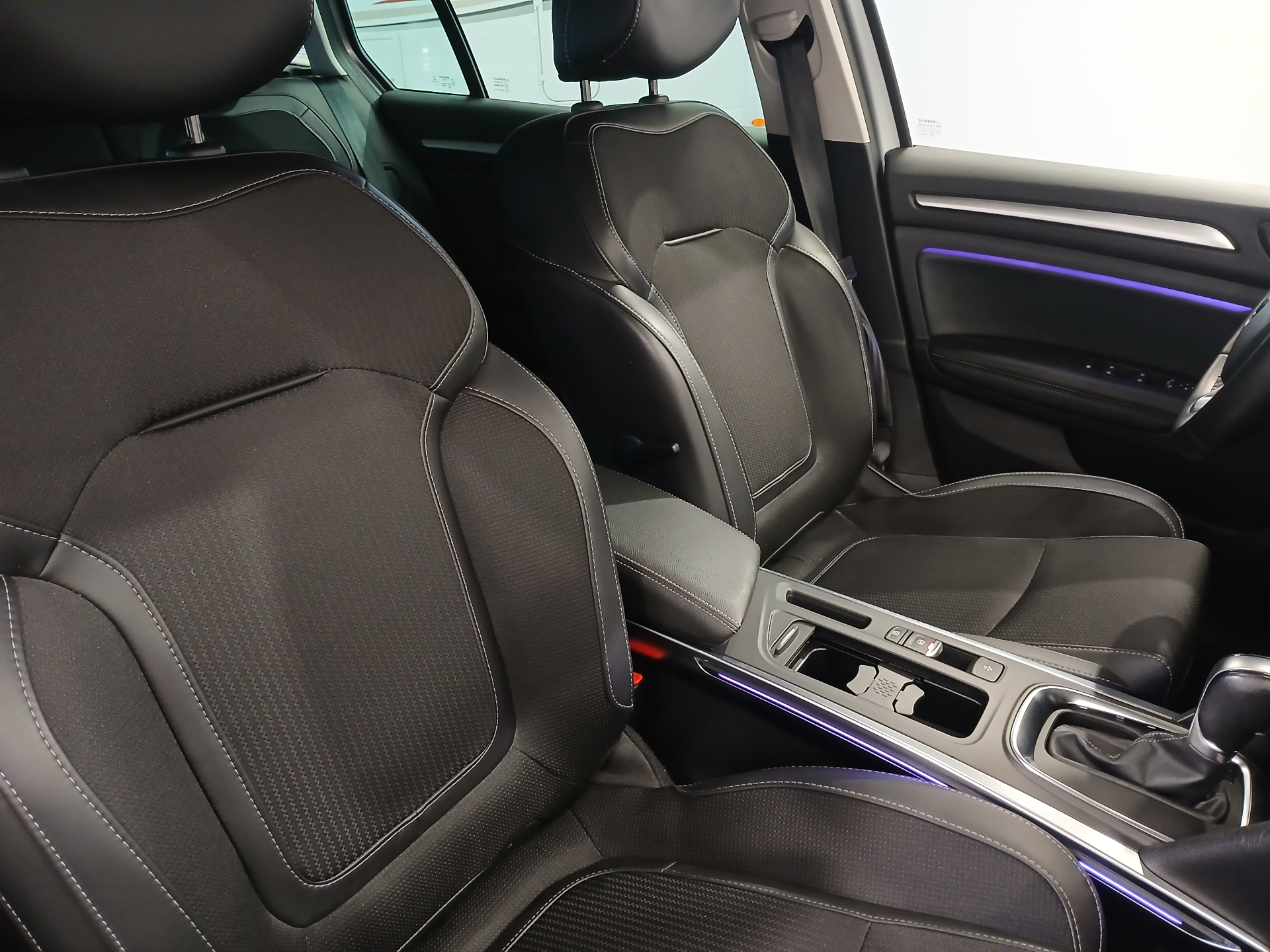 RENAULT MEGANE IV ESTATE Blue dCi 115 EDC - 21N Intens