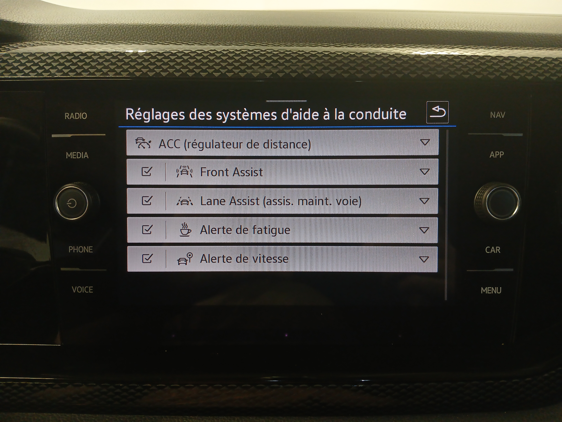 VOLKSWAGEN TAIGO TSI 115 HP LIFE DSG
