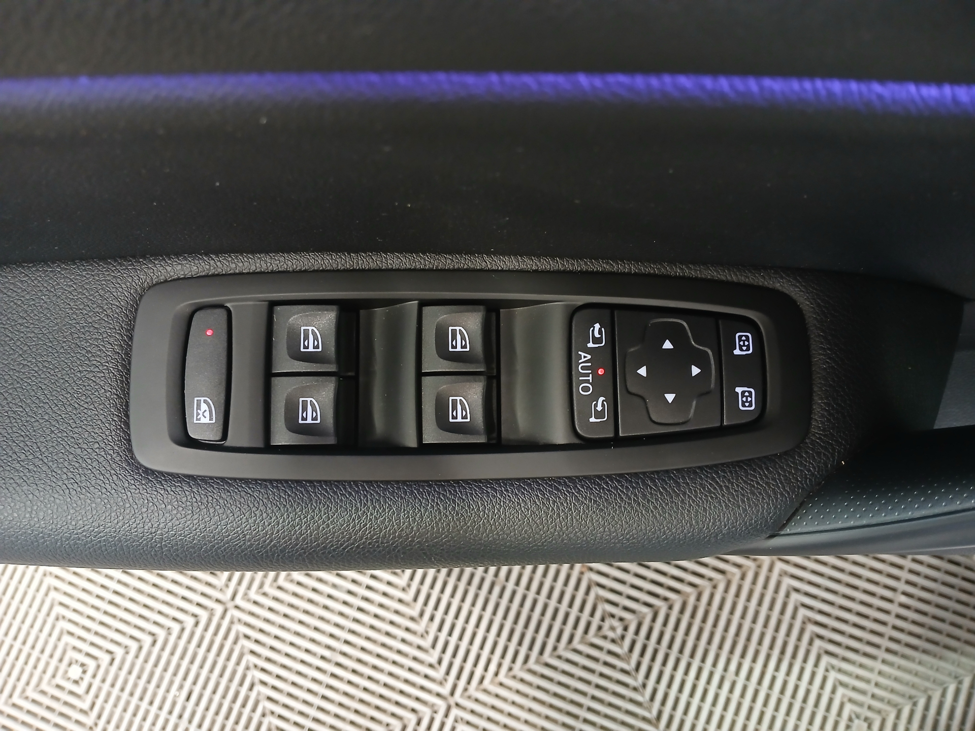 RENAULT MEGANE IV ESTATE Blue dCi 115 EDC - 21N Intens