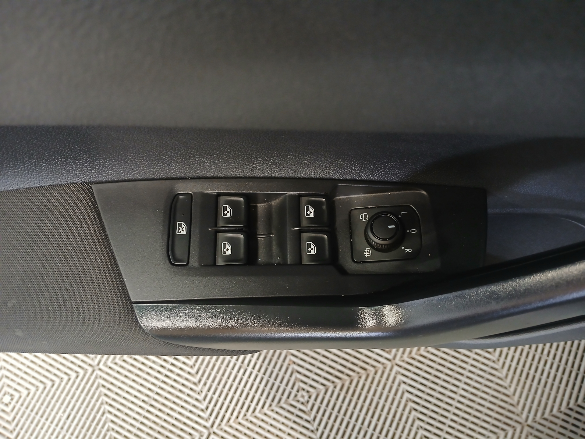 VOLKSWAGEN TAIGO TSI 115 HP LIFE DSG