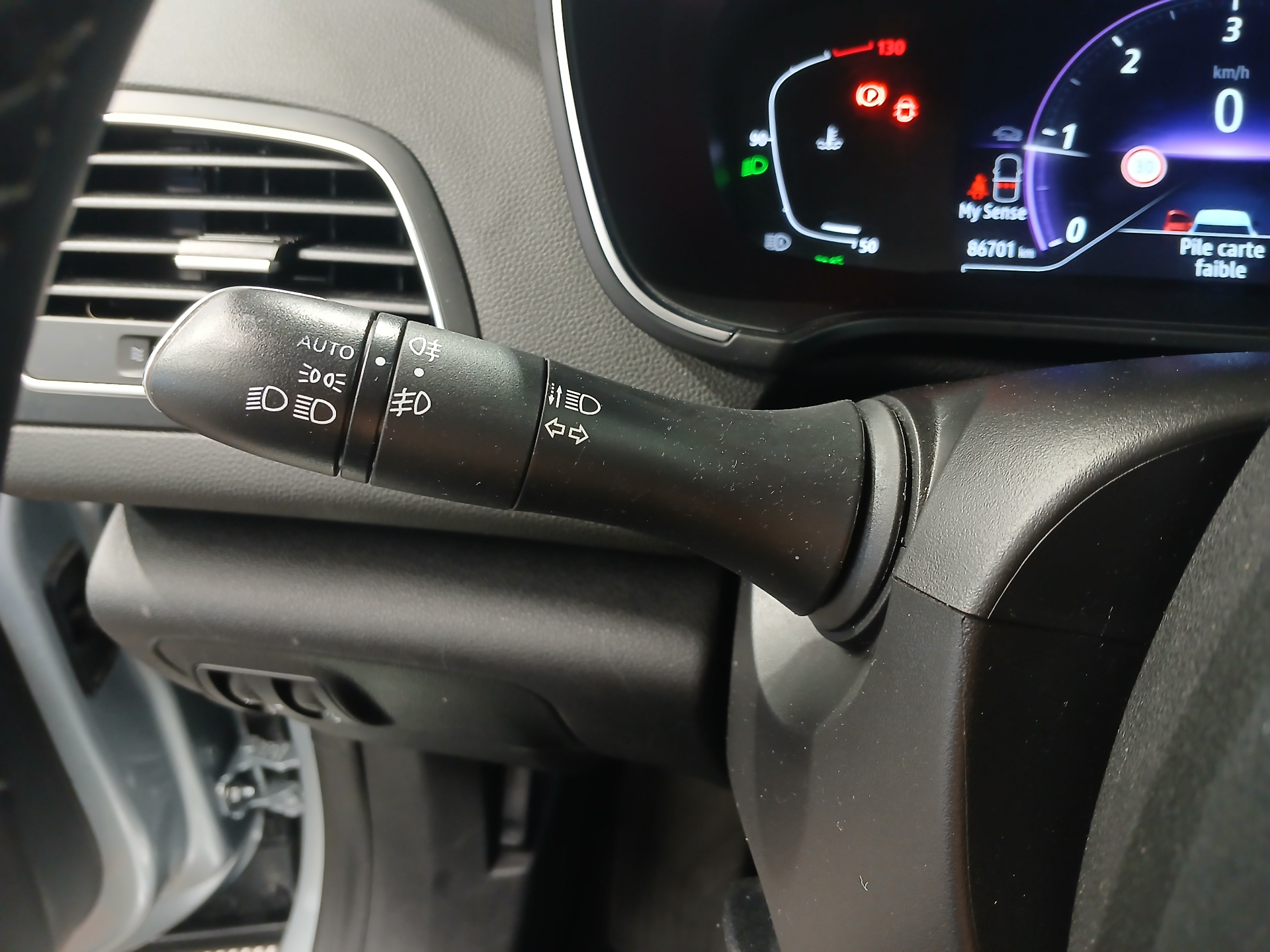 RENAULT MEGANE IV ESTATE Blue dCi 115 EDC - 21N Intens