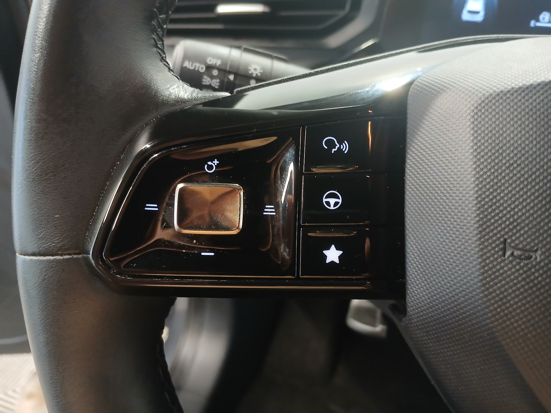 MG MG3 1.5 L Hybrid+ 195 ch Luxury