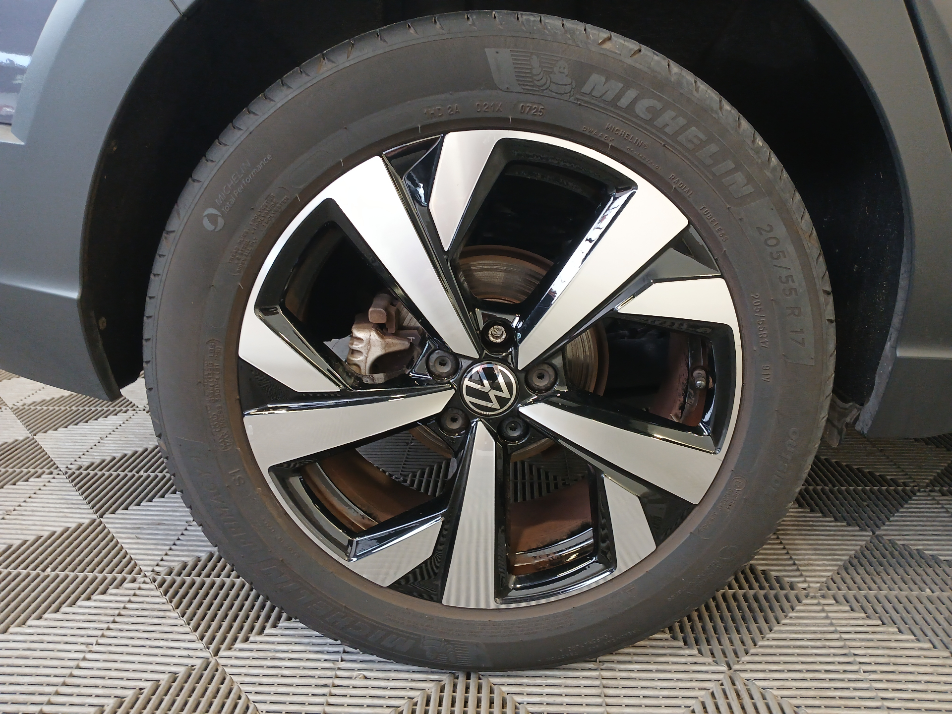 VOLKSWAGEN TAIGO TSI 115 HP LIFE DSG