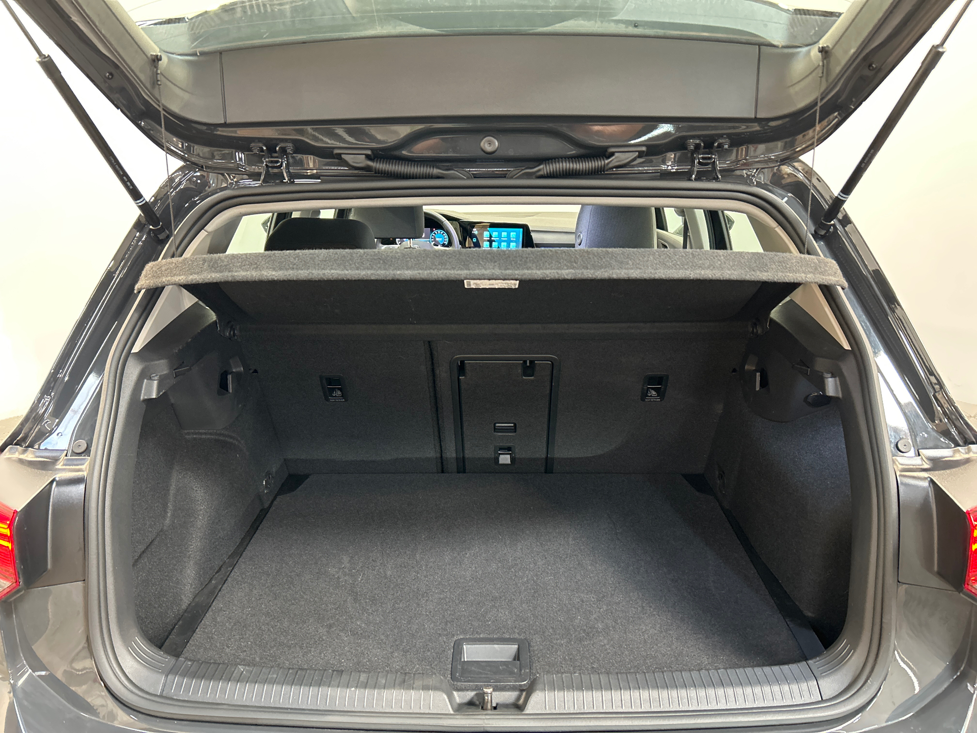 VOLKSWAGEN GOLF 1.0 eTSI OPF 110 DSG7 Life Business