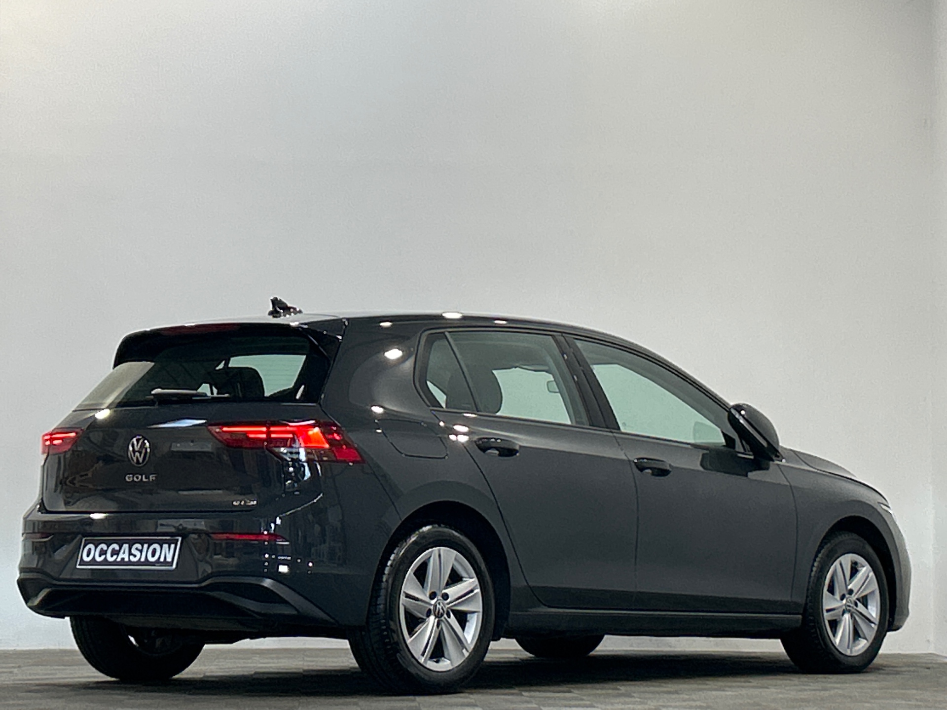 VOLKSWAGEN GOLF 1.0 eTSI OPF 110 DSG7 Life Business