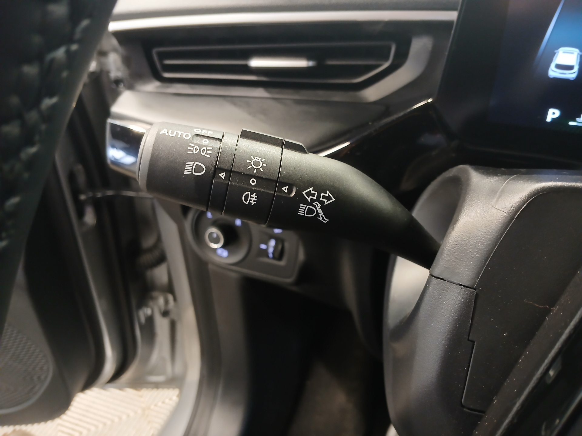 MG MG3 1.5 L Hybrid+ 195 ch Luxury