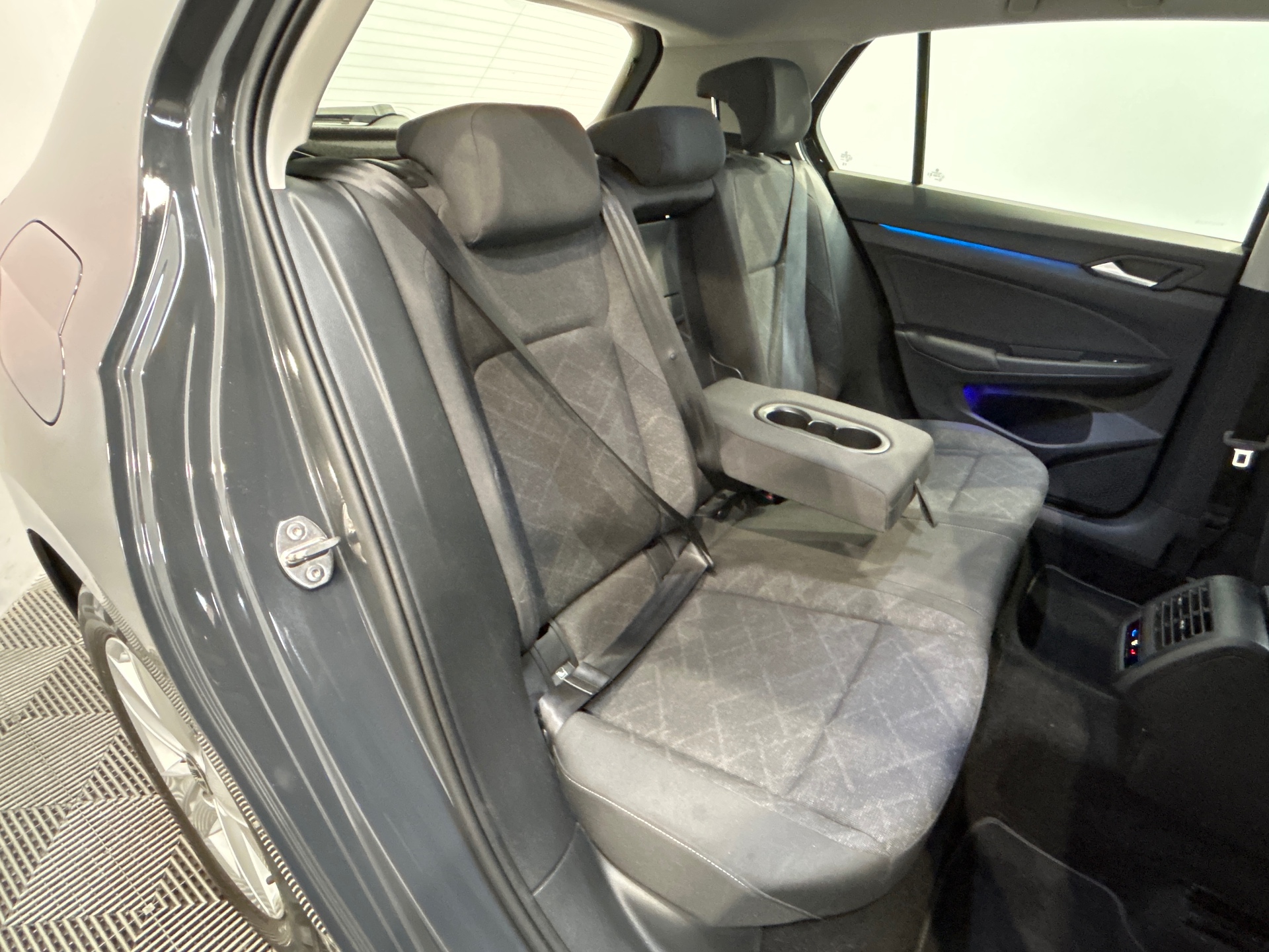 VOLKSWAGEN GOLF 1.0 eTSI OPF 110 DSG7 Life Business