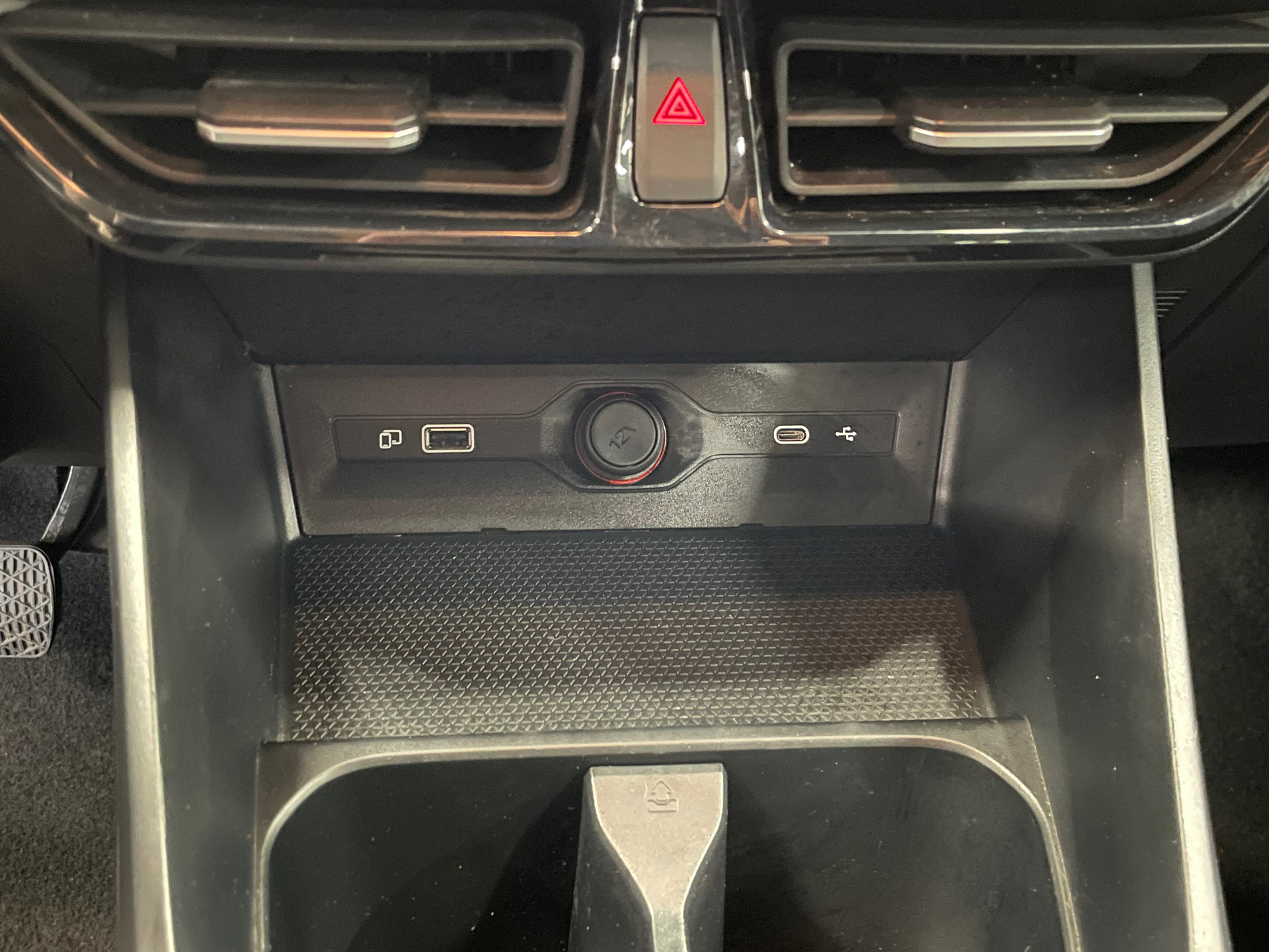 MG MG3 1.5 L Hybrid+ 195 ch Luxury