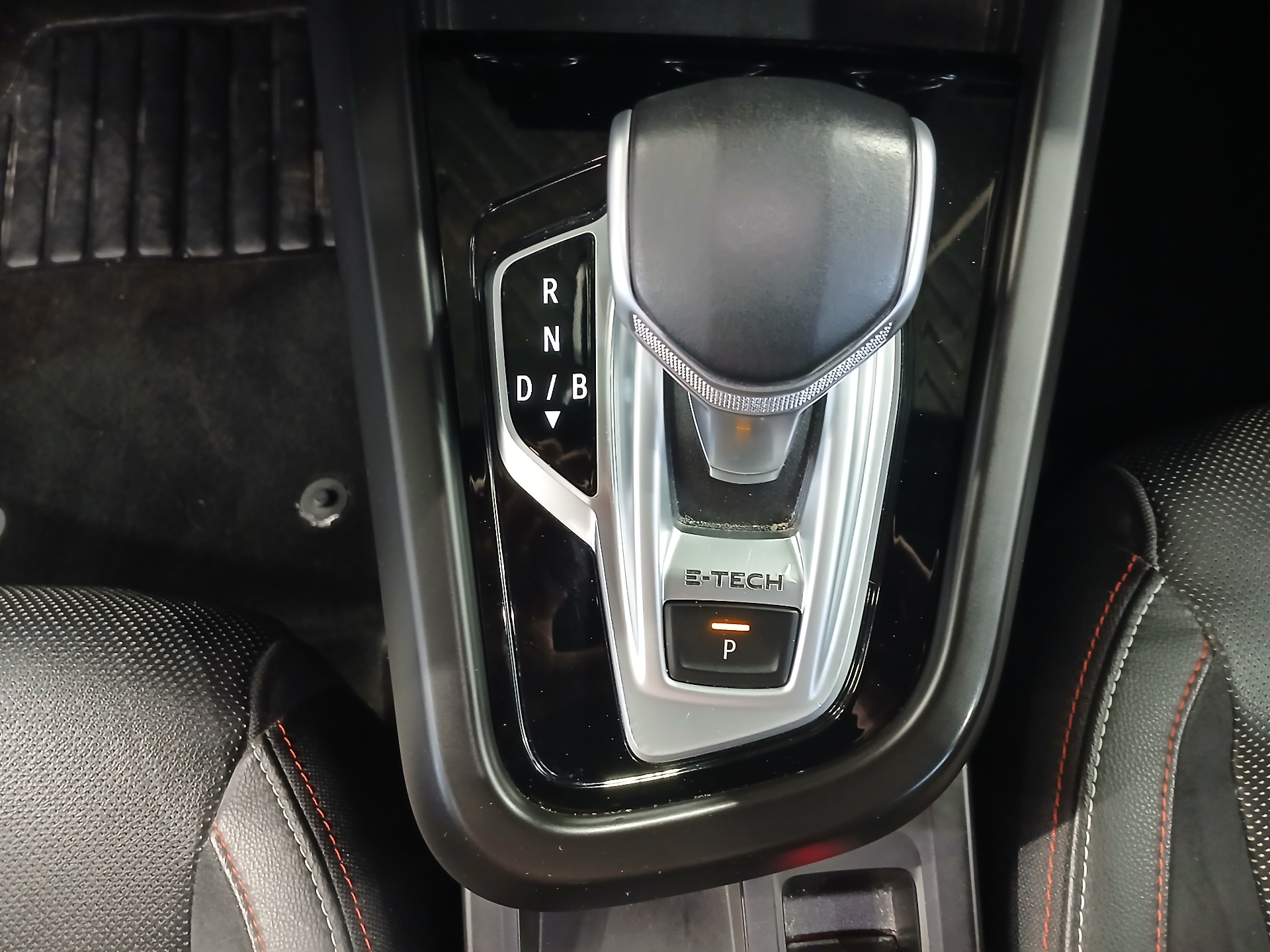 RENAULT ARKANA R.S. Line E-Tech full hybrid 145