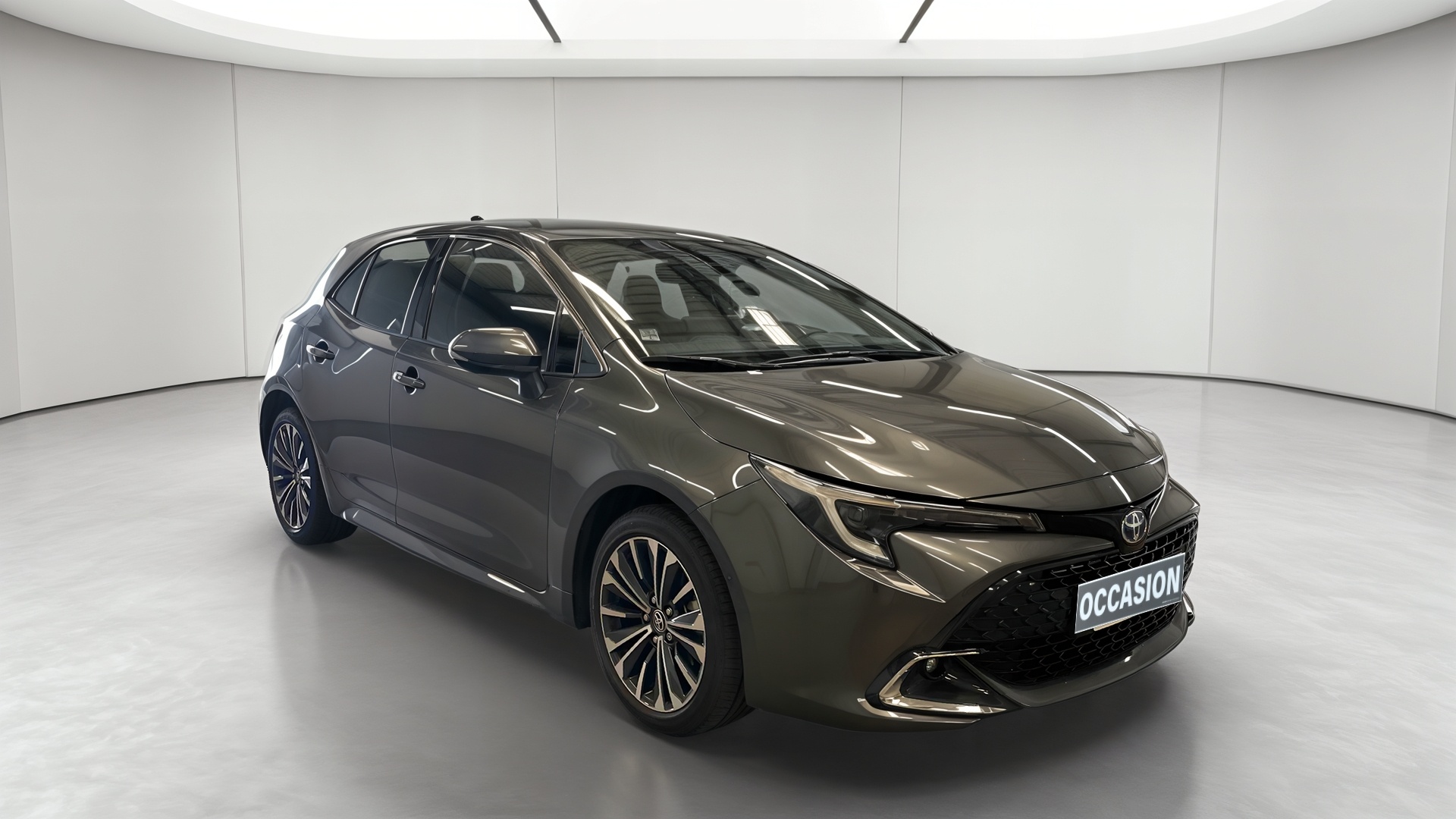 TOYOTA COROLLA HYBRIDE 140ch Design