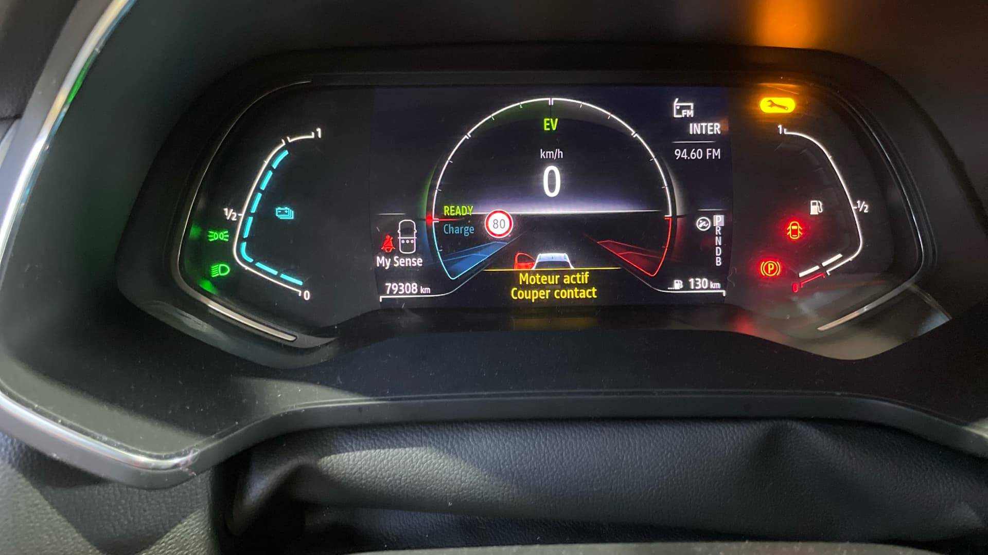 RENAULT CAPTUR E-Tech 145 - 21 Intens