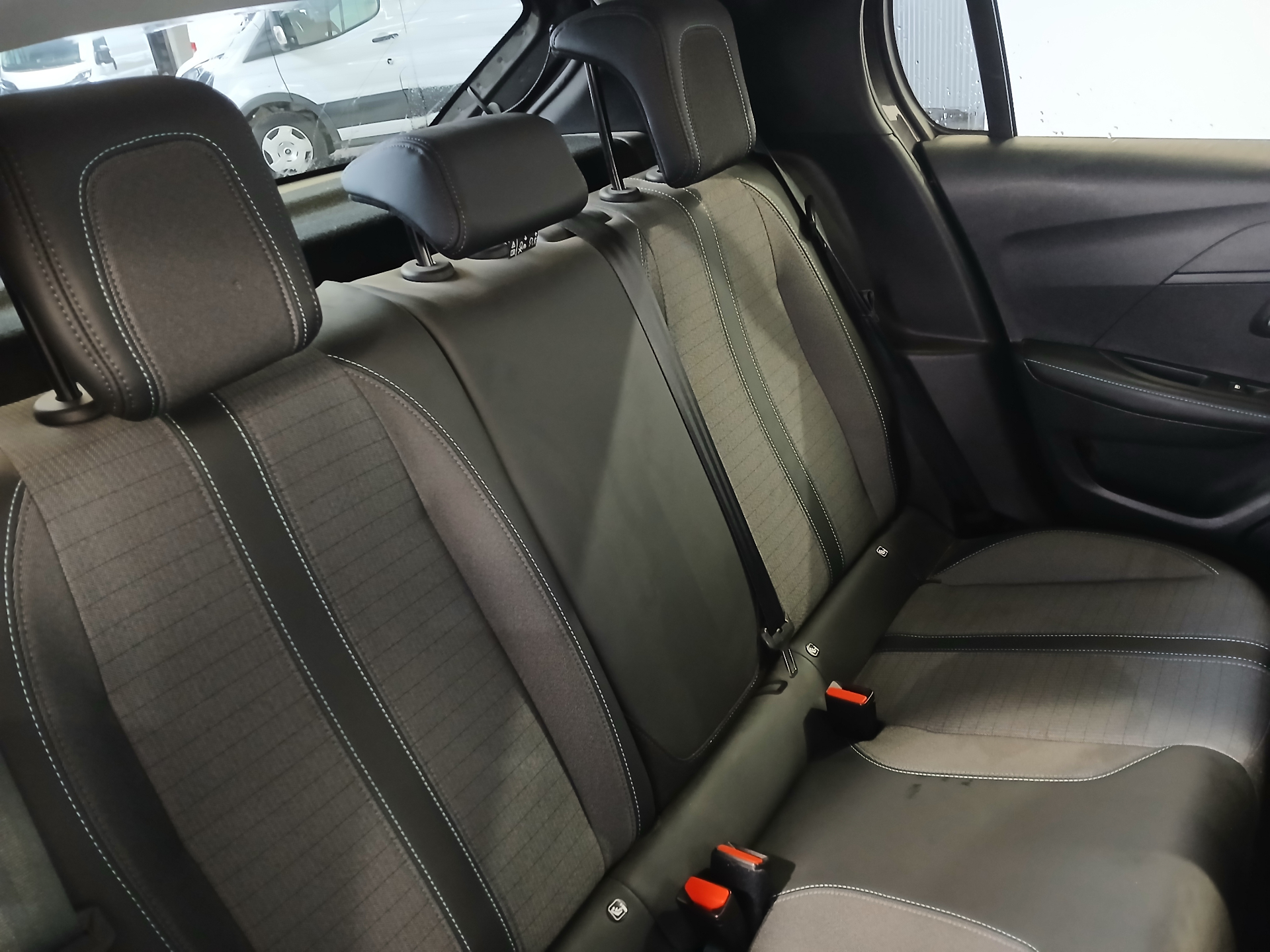 PEUGEOT 208 ALLURE PURETECH 100 BVM
