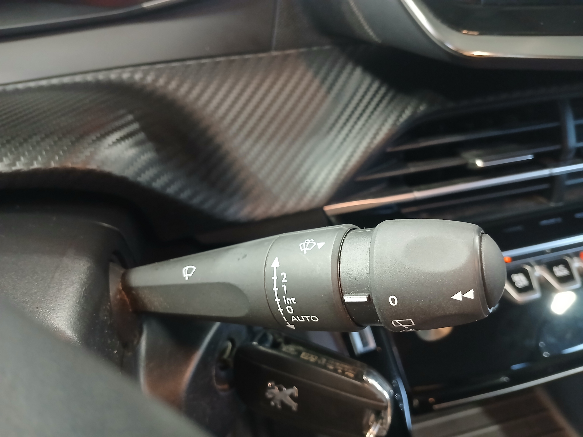 PEUGEOT 208 ALLURE PURETECH 100 BVM