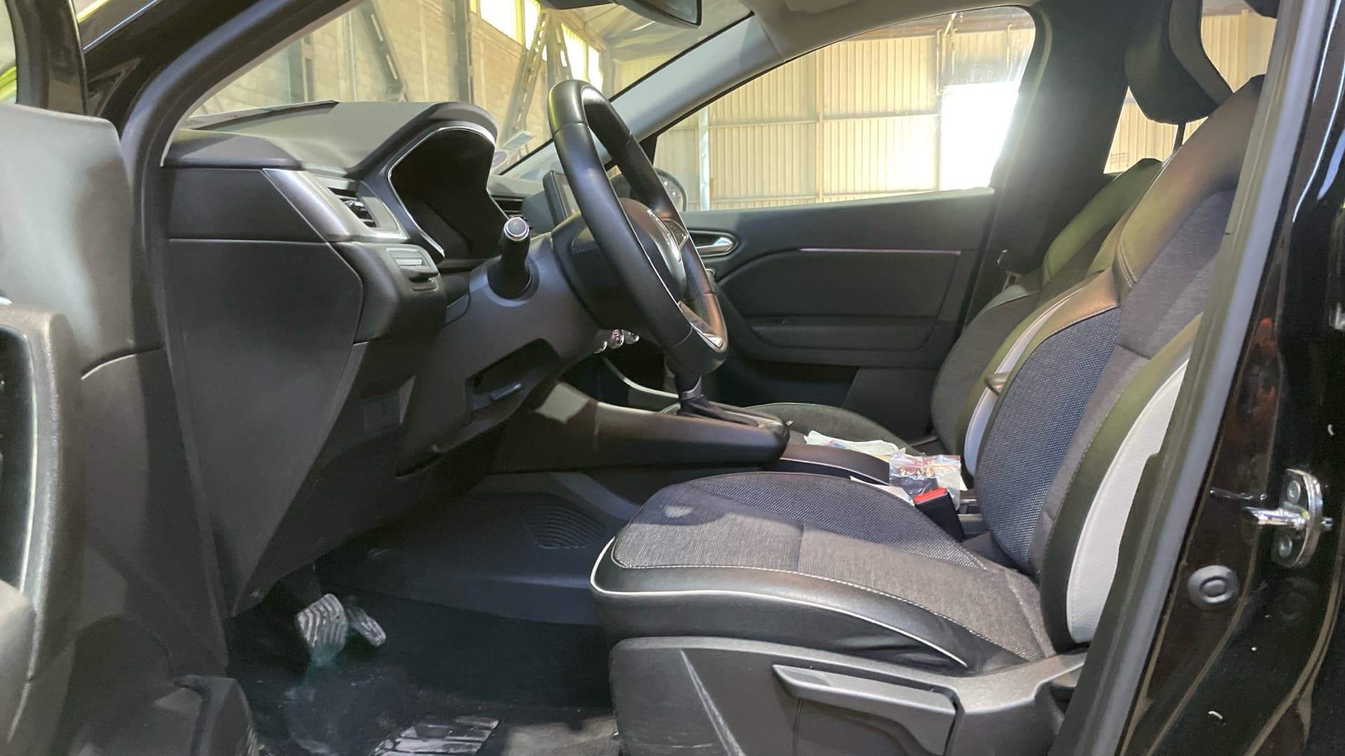 RENAULT CAPTUR E-Tech 145 - 21 Intens