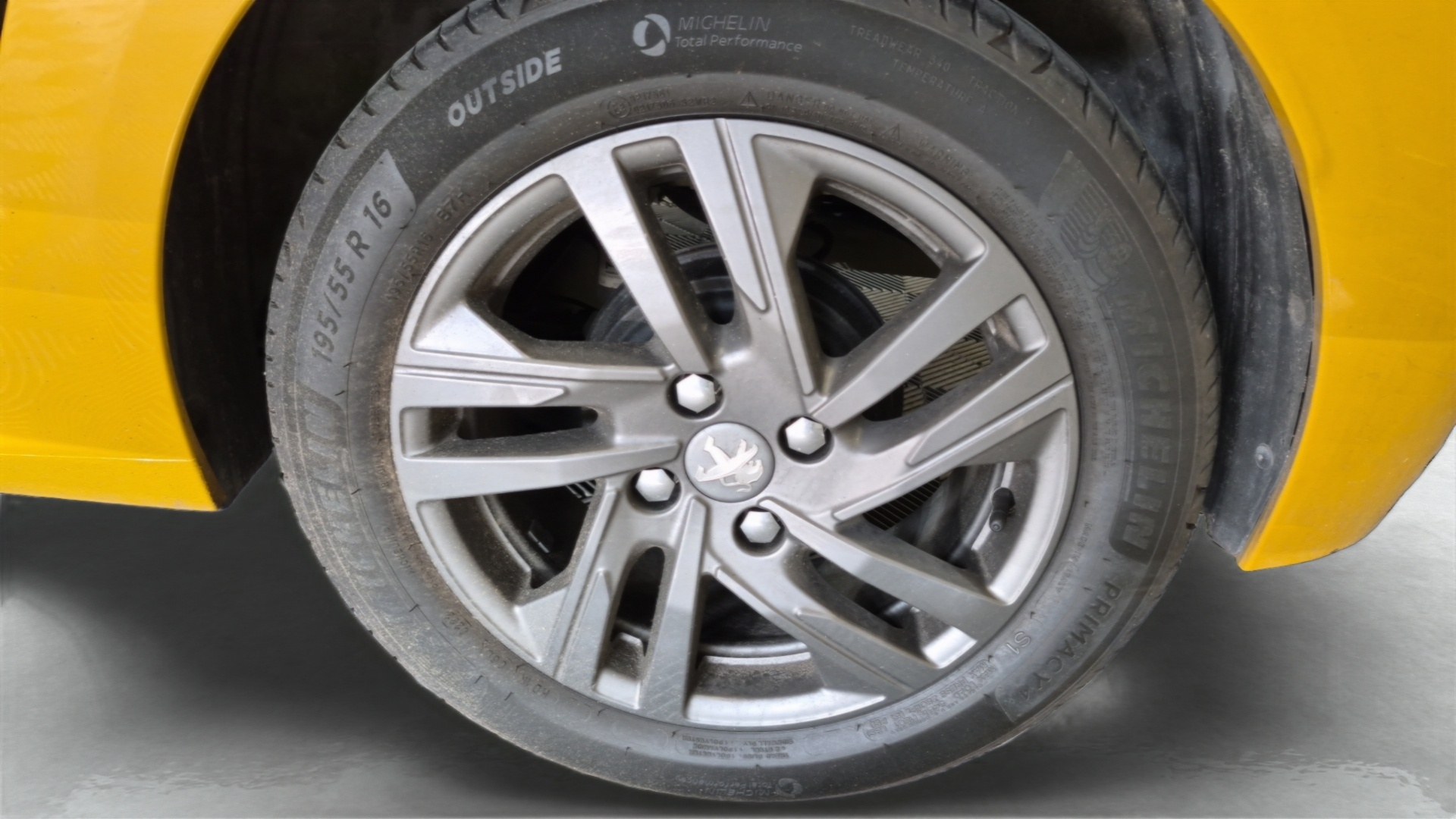 PEUGEOT 208 PureTech 75 S&S BVM5 Active Pack