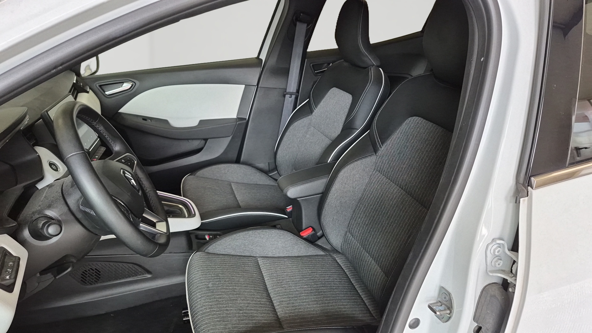 RENAULT CLIO V E-Tech full hybrid 145 Techno