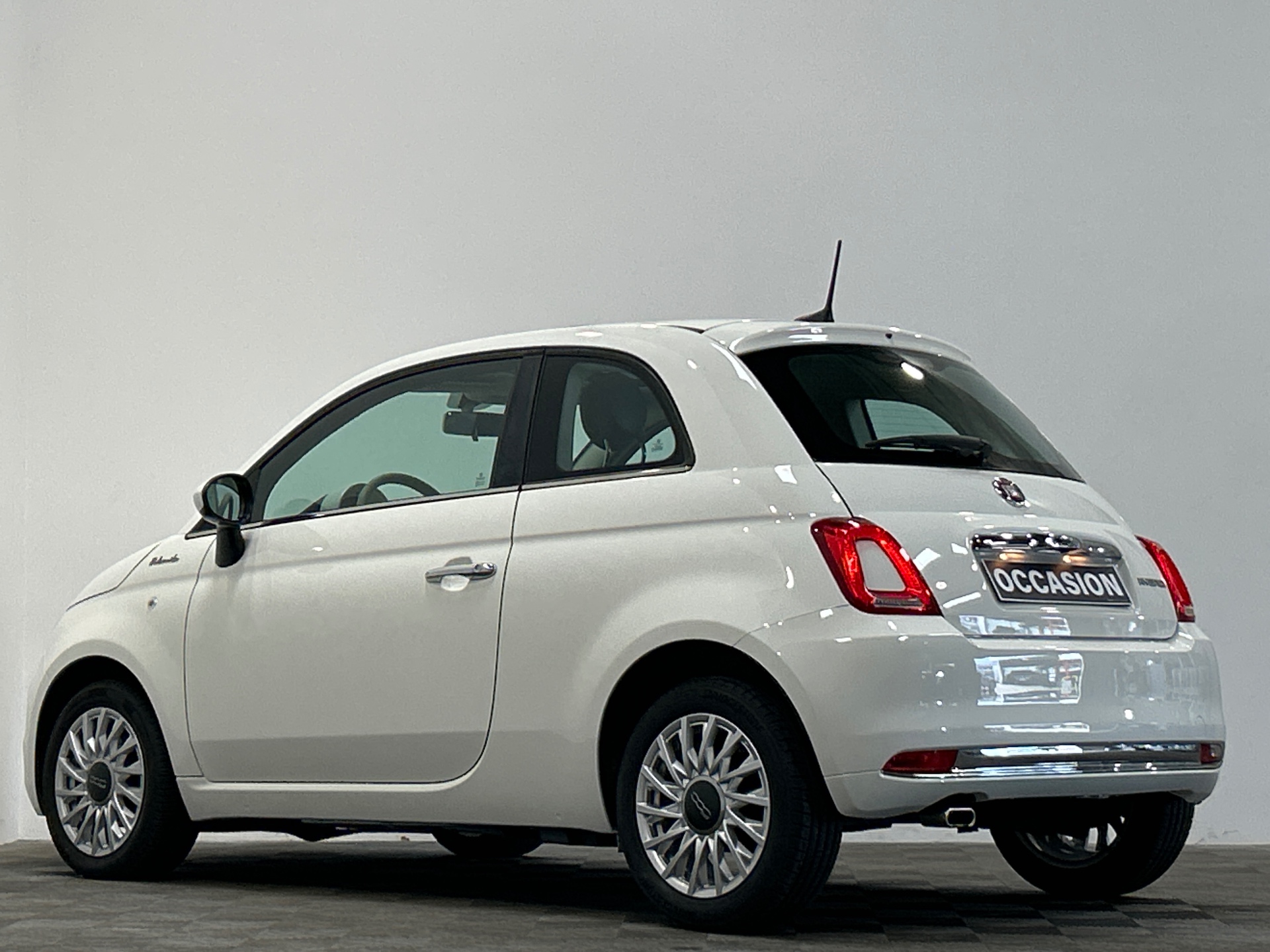 FIAT 500 MY22 1.0 70 ch Hybride BSG S/S Dolcevita