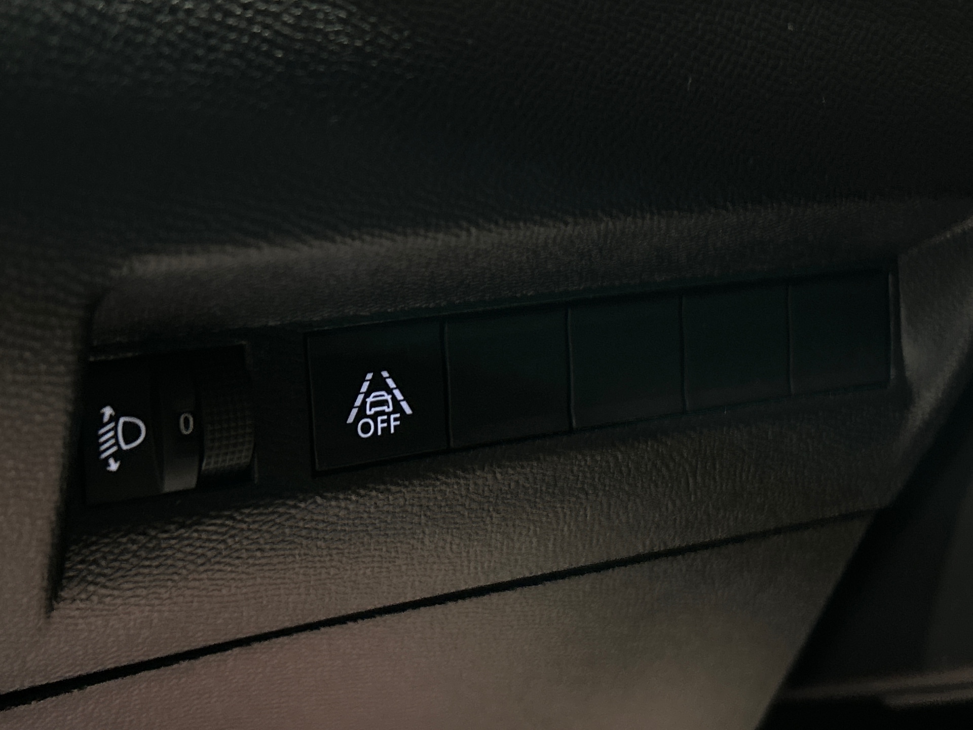 PEUGEOT 2008 PureTech 130 S&S BVM6 Allure Pack