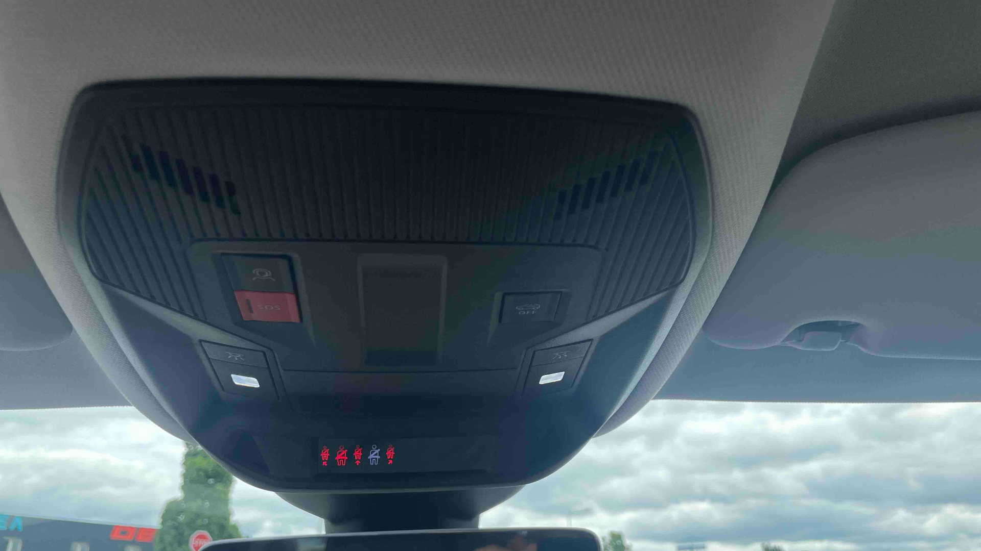 PEUGEOT 408 Hybrid 136 e-DCS6 Allure
