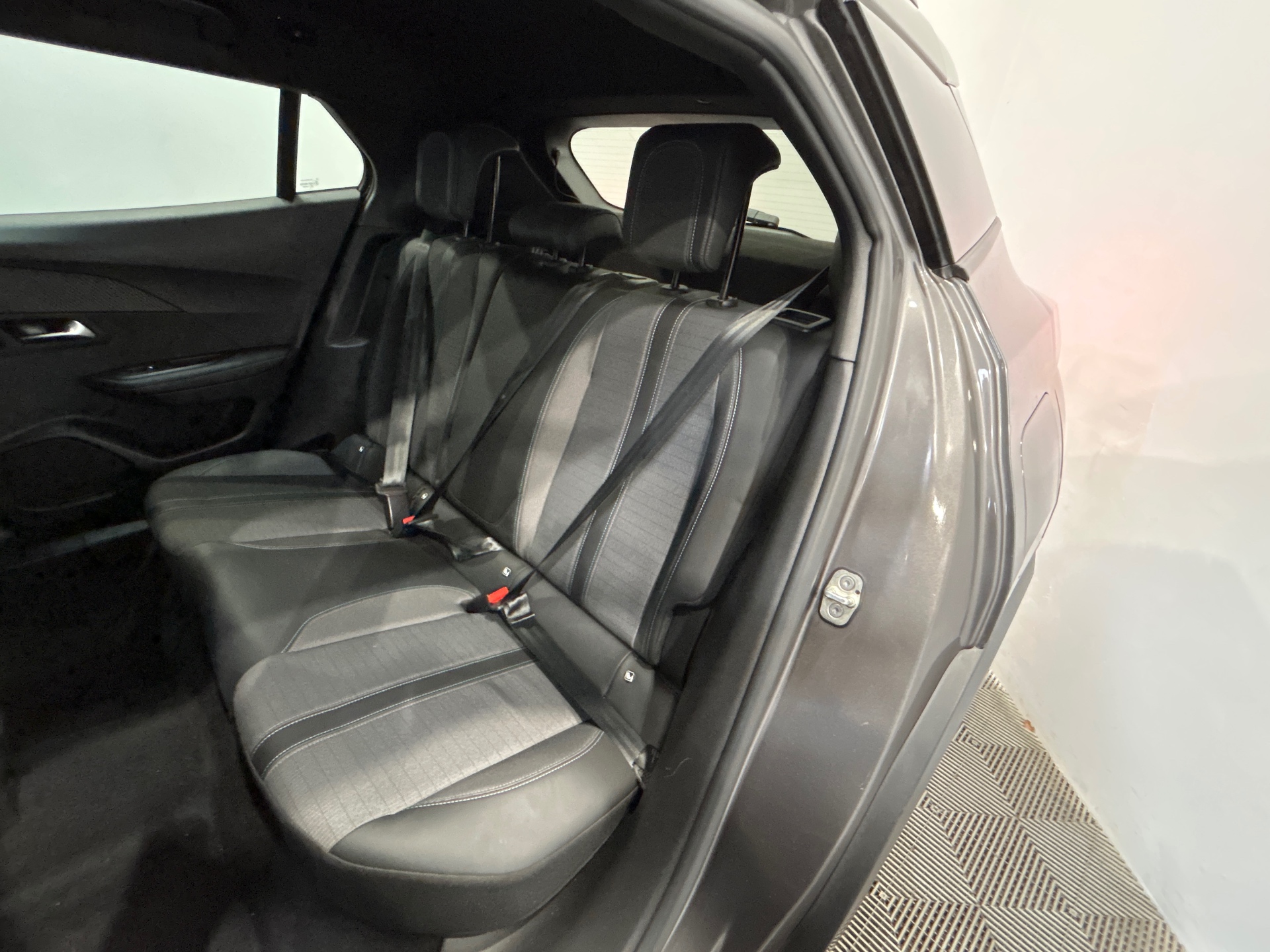 PEUGEOT 2008 PureTech 130 S&S BVM6 Allure Pack