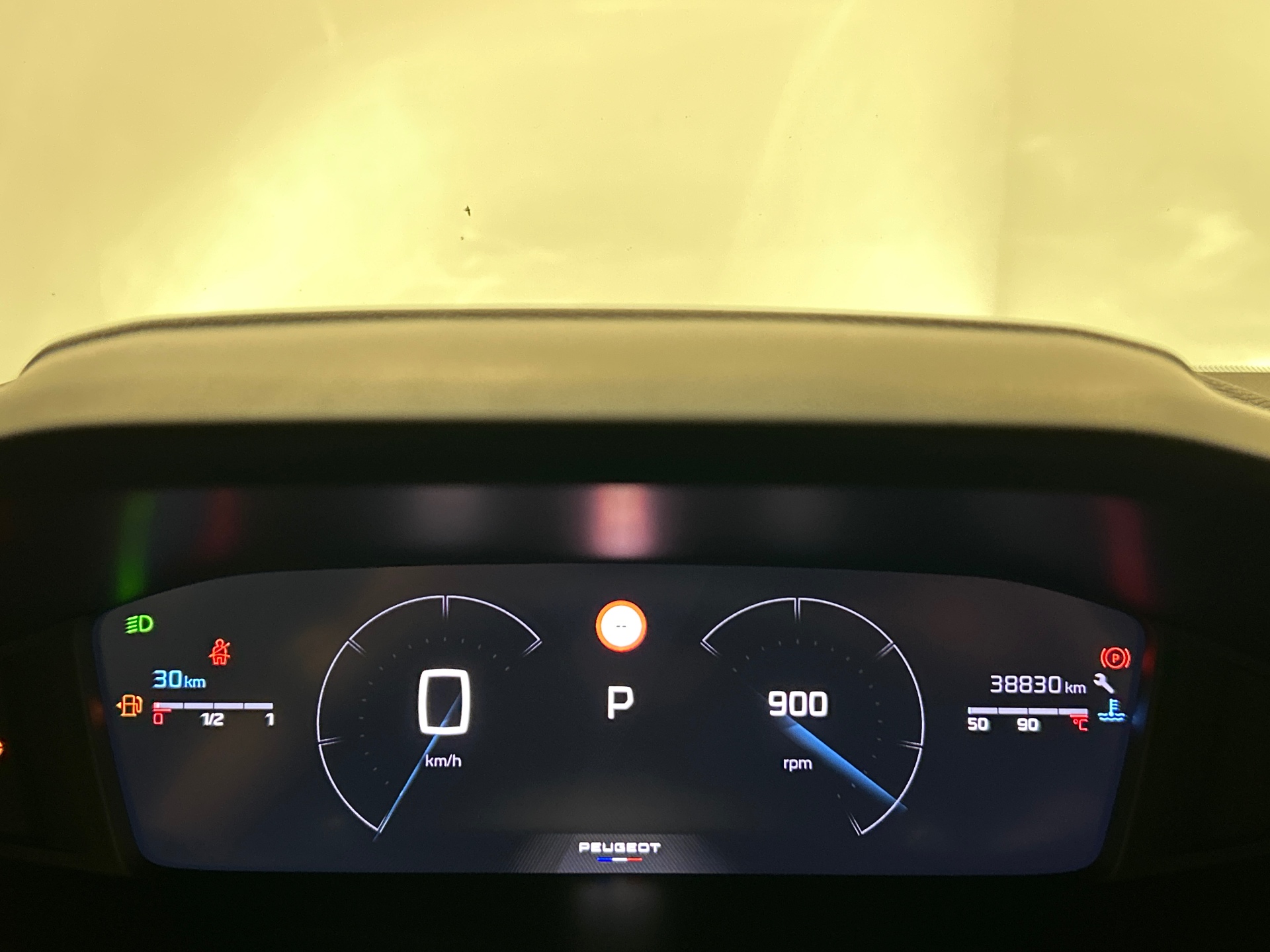 PEUGEOT 2008 ALLURE PURETECH 130 S&S EAT8