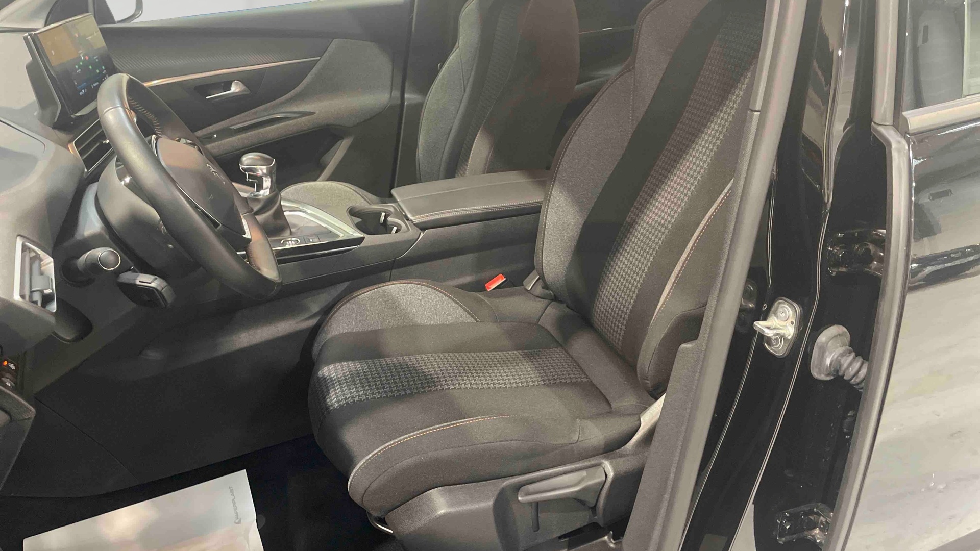 PEUGEOT 5008 BlueHDi 130ch S&S BVM6 Active Pack - 5P