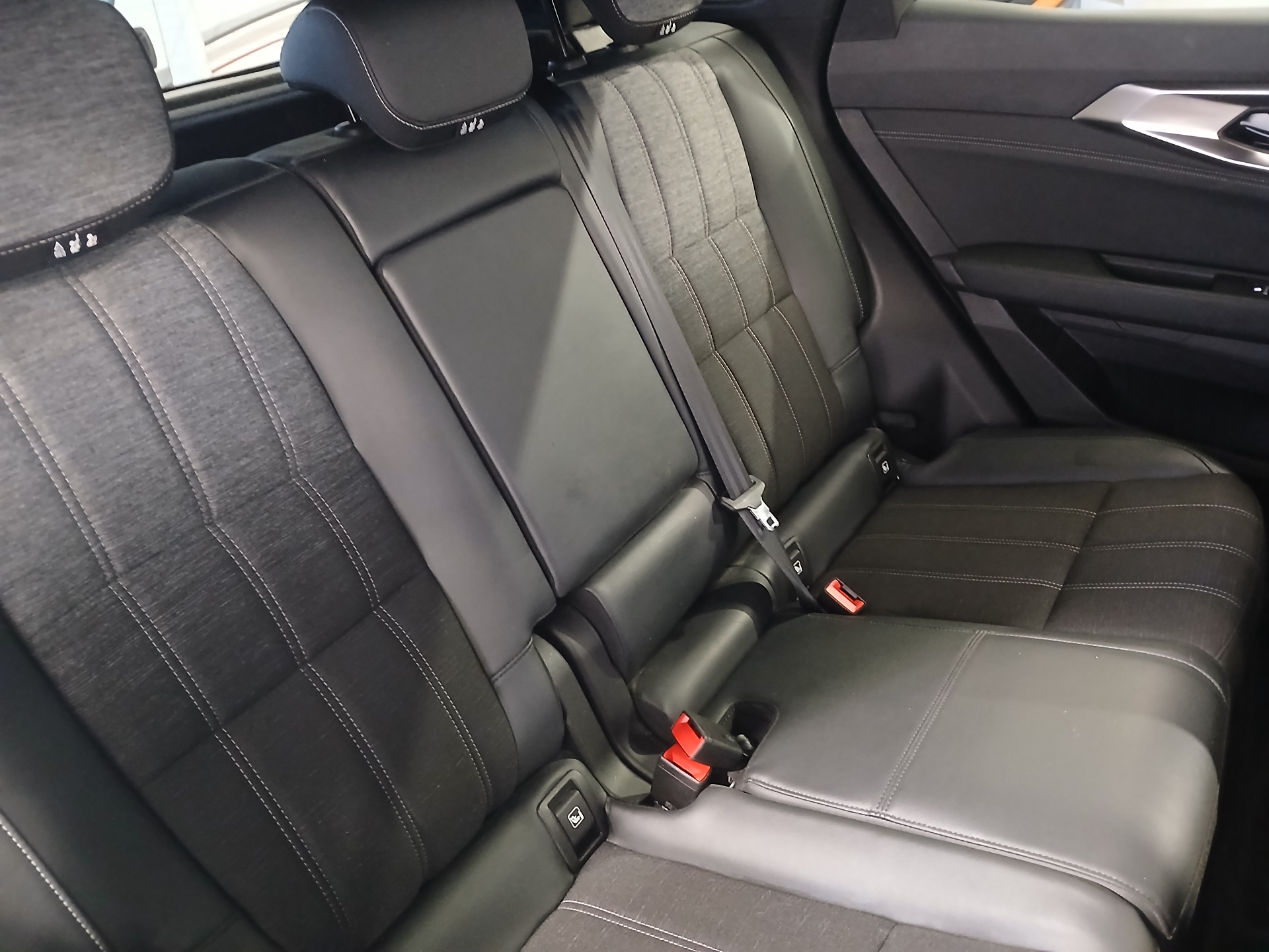 RENAULT AUSTRAL E-Tech hybrid 200 Techno