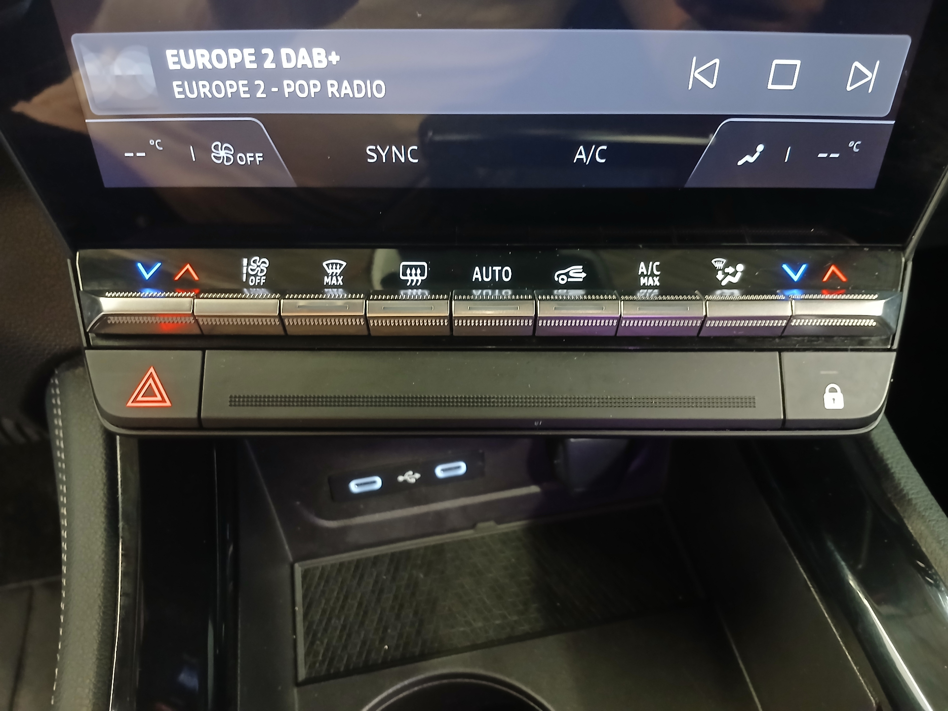 RENAULT AUSTRAL E-Tech hybrid 200 Techno