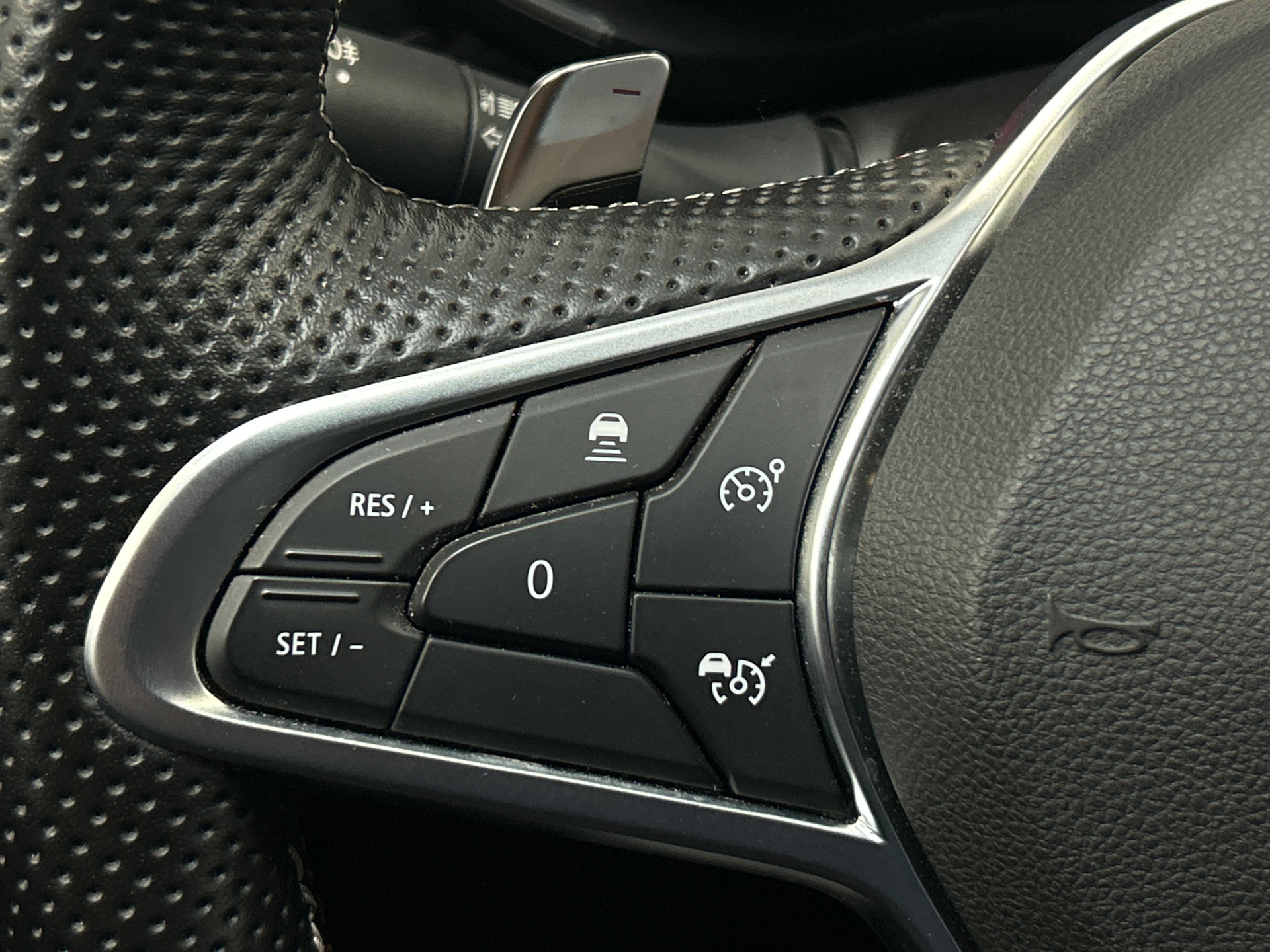 RENAULT ARKANA mild hybrid 140 EDC FAP - 22 R.S. Line