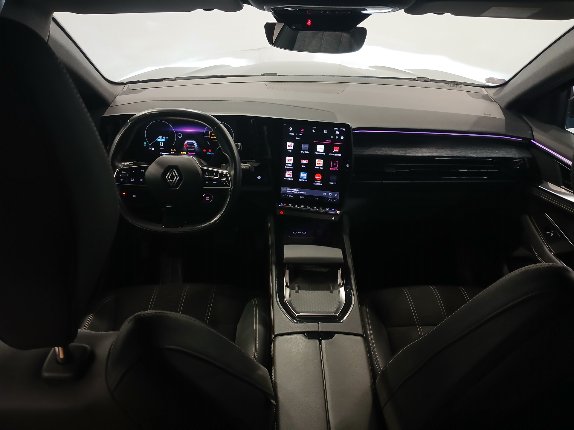 RENAULT AUSTRAL E-Tech hybrid 200 Techno